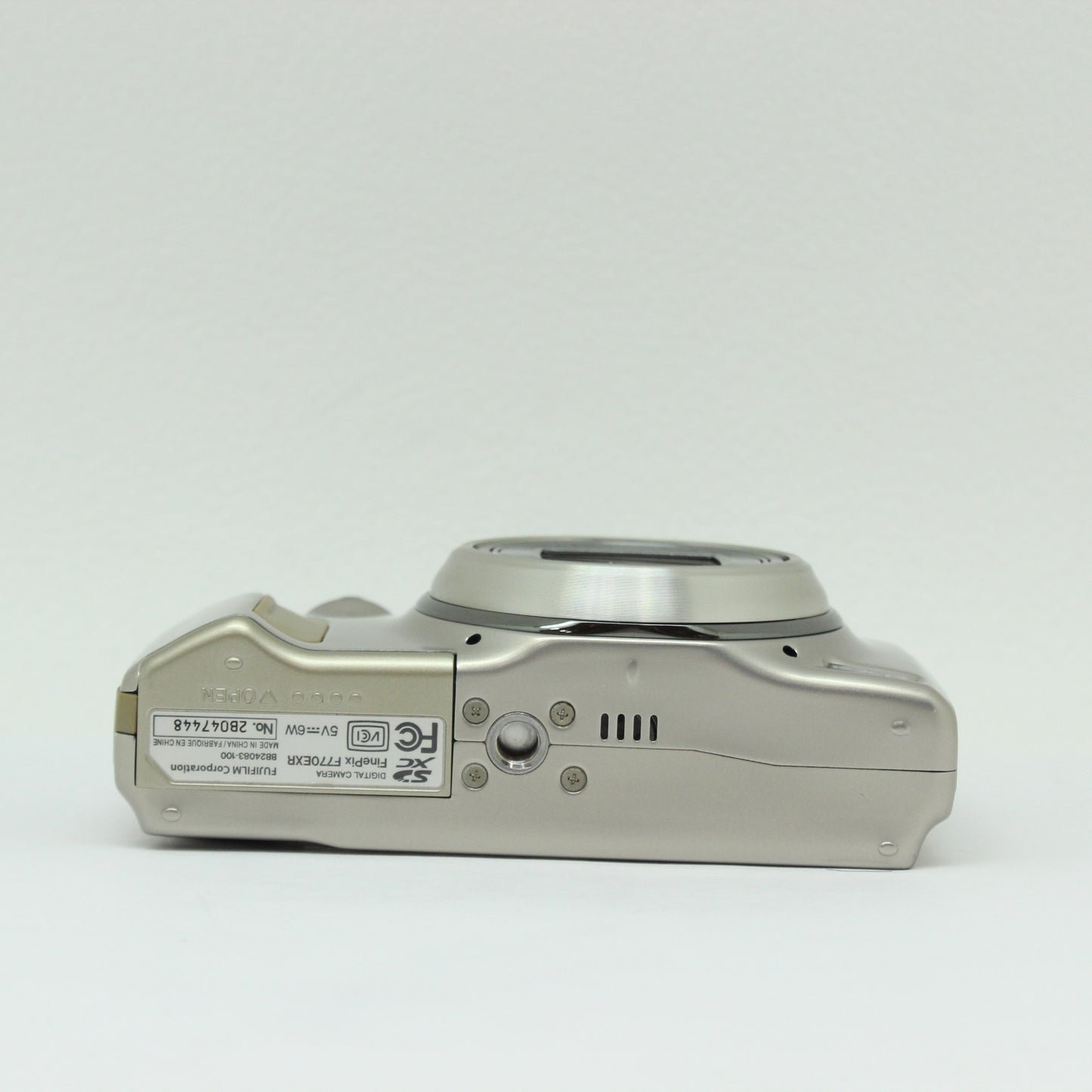 中古 FUJIFILM Finepix F770 EXR ゴールド