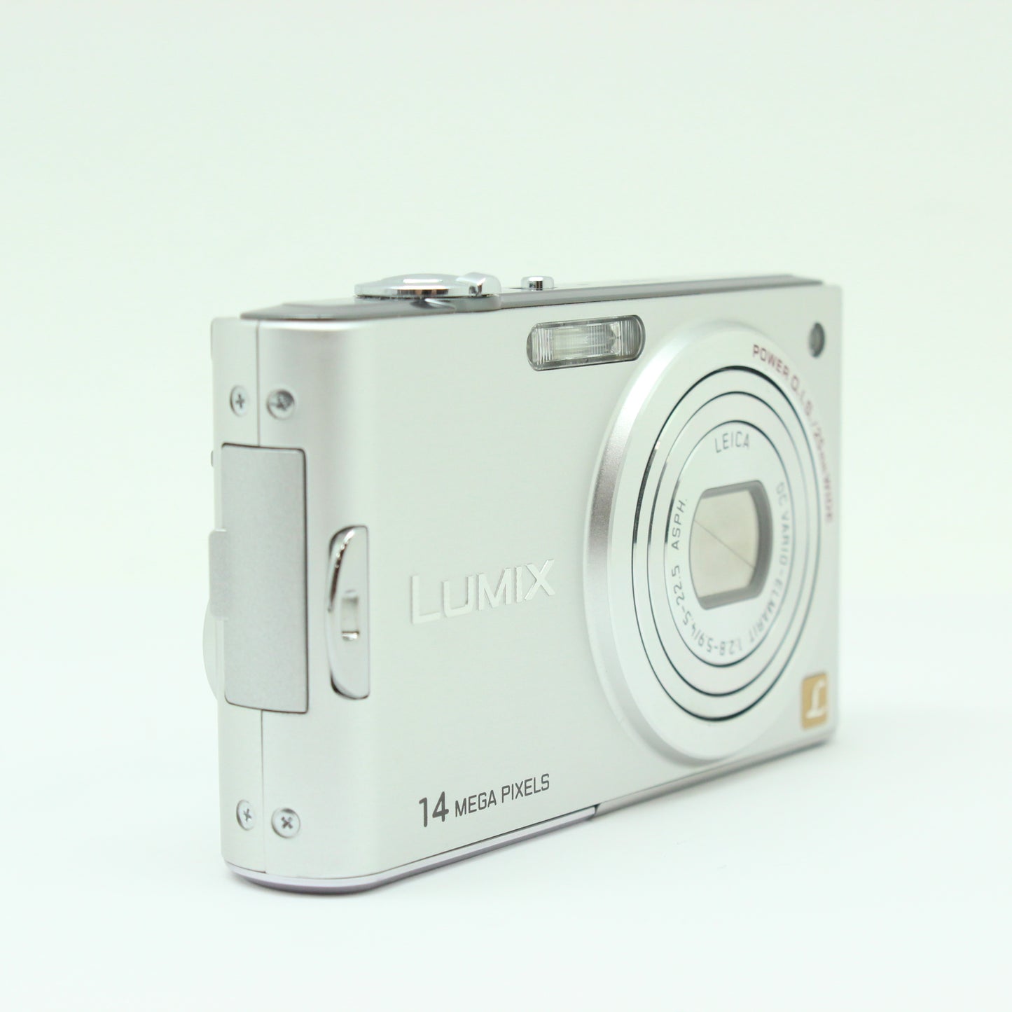 中古 Panasonic DMC-FX66 シルバー