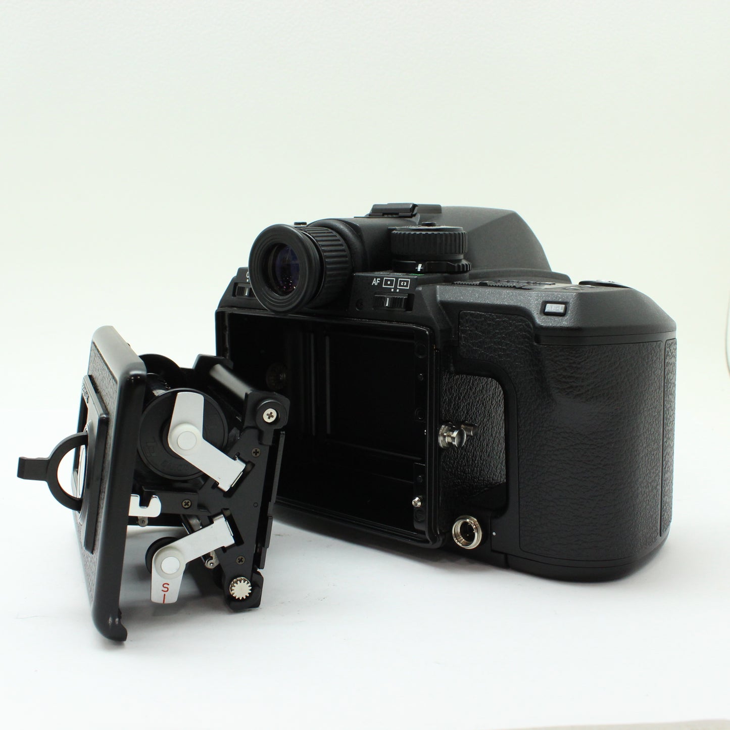 中古 PENTAX 645 NⅡボディ  【7月25日(土)YouTube生配信でご紹介】