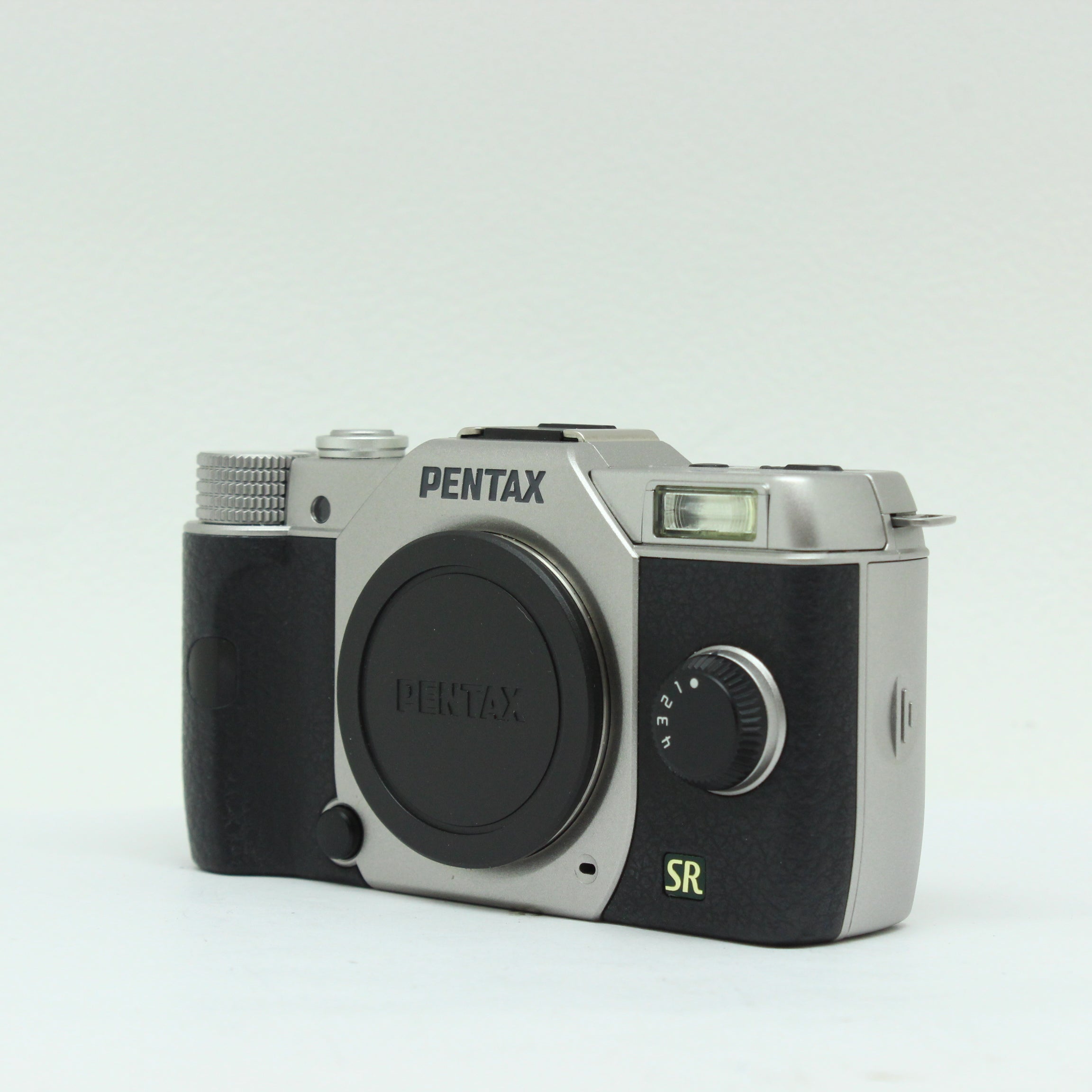 ���� PENTAX Q7 W�Y�[���L�b�g �V���o�[