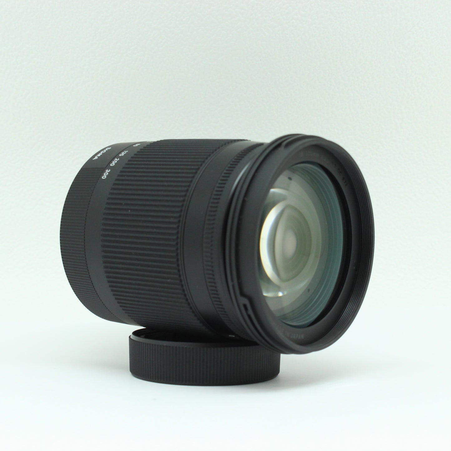 中古 SIGMA 18-300mm F3.5-6.3 DC OS HSM