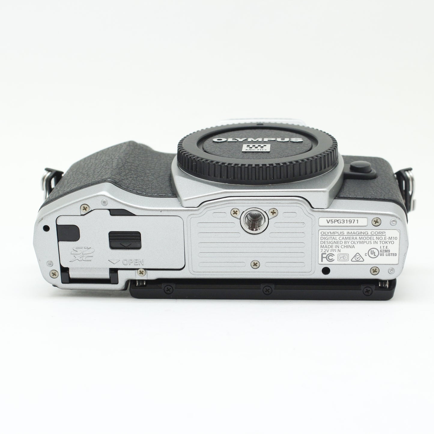 中古 OLYMPUS OM-D E-M10