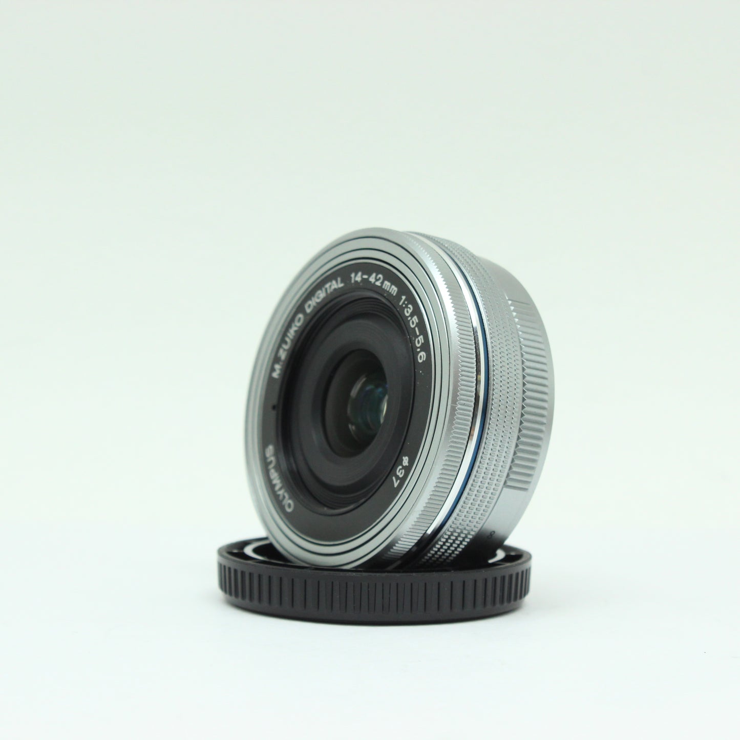 中古 OLYMPUS PEN E-PL8 ダブルズームキット