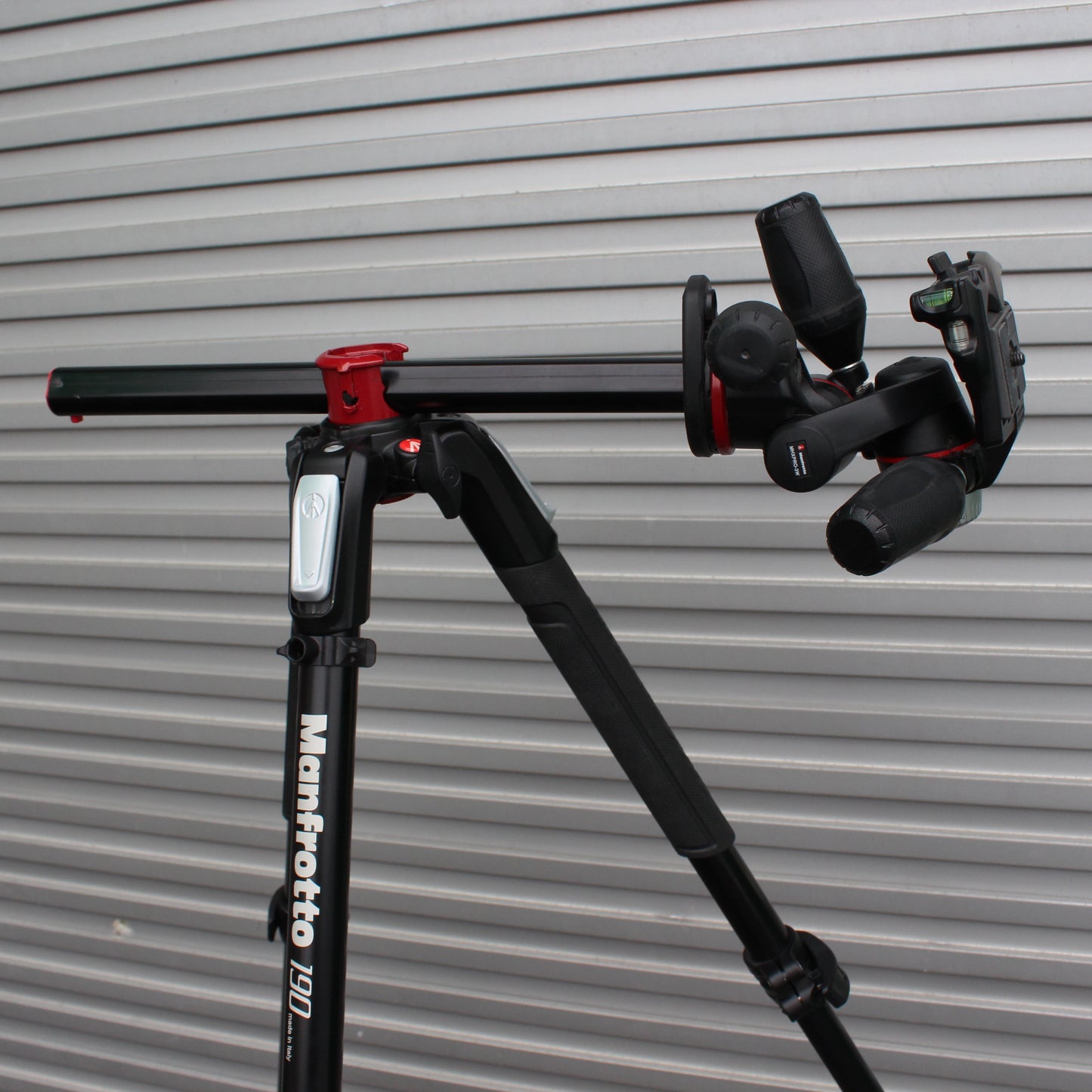 中古 Manfrotto MK190XPRO4-3W 【8月18日(火)Youtube生配信で紹介】
