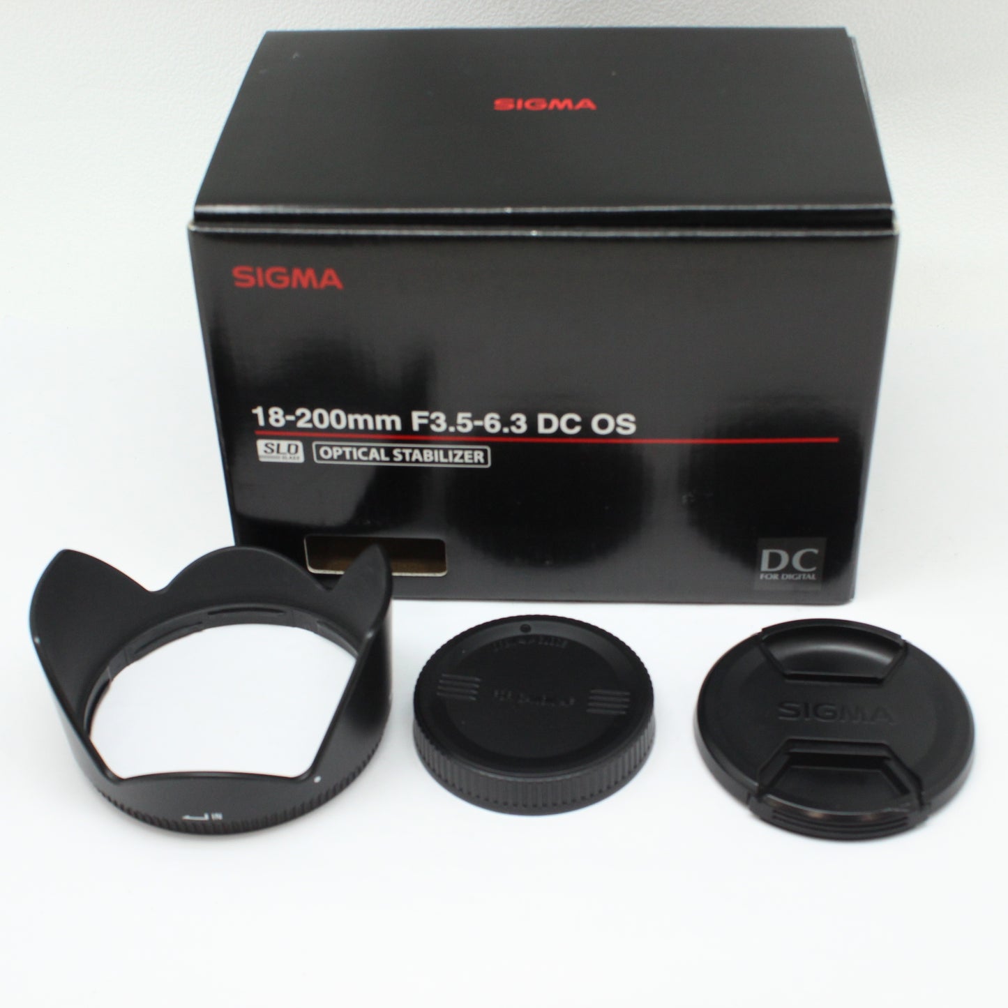 中古 SIGMA 18-200mm 3.5-6.3 DC OS (Canon用)