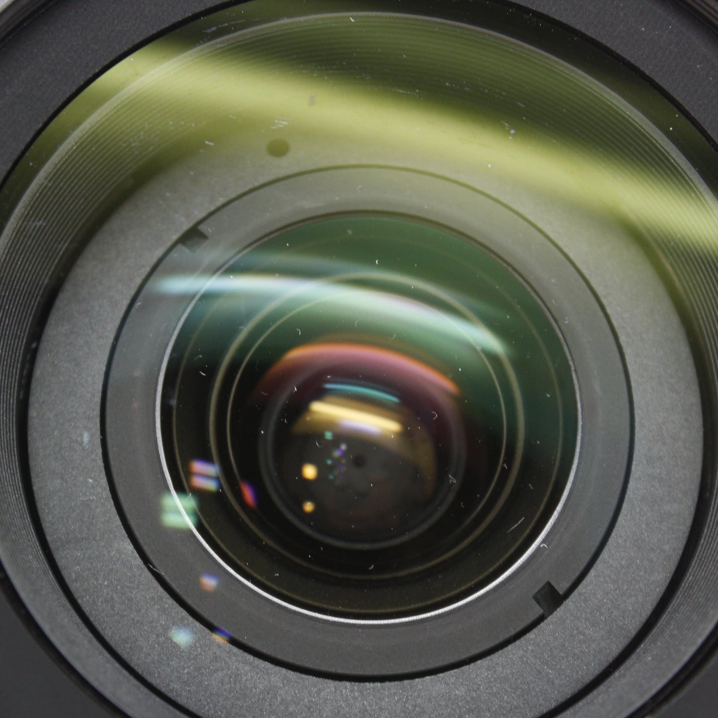 中古 Nikon AF-S 24-85mm F3.5-4.5G ED VR