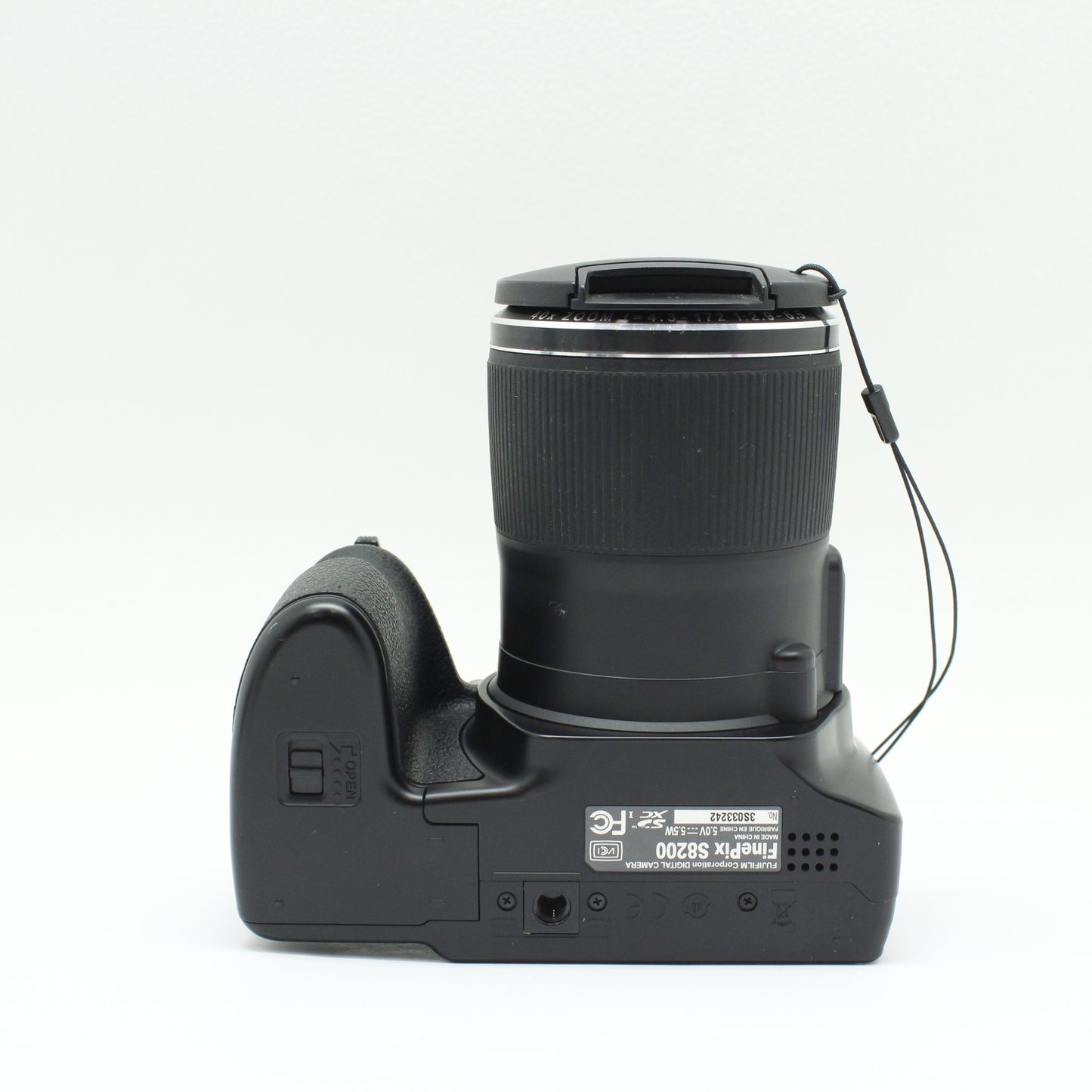 中古 FUJIFILM FinePix S8200