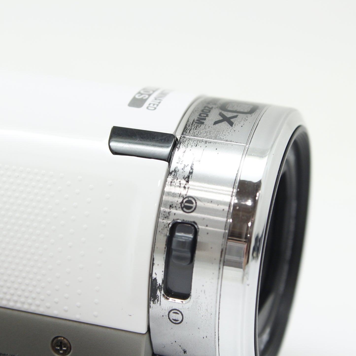 中古 JVC GZ-E750-W