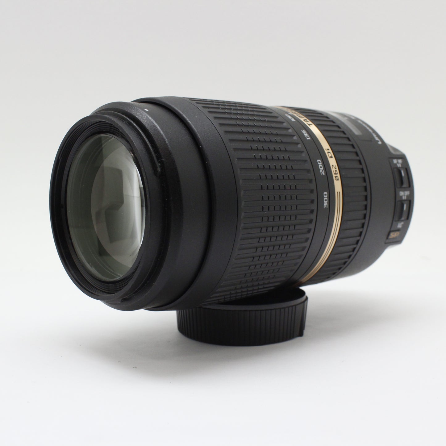 中古 TAMRON SP 70-300mm F4-5.6 Di VC USD（Nikon用)