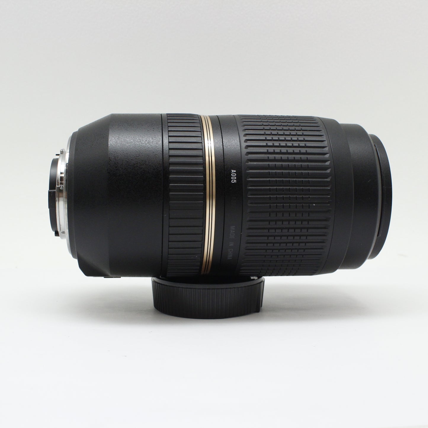 中古 TAMRON SP 70-300mm F4-5.6 Di VC USD（Nikon用)