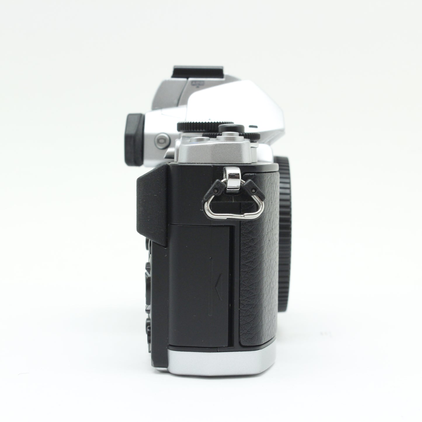 中古 OLYMPUS OM-D E-M5