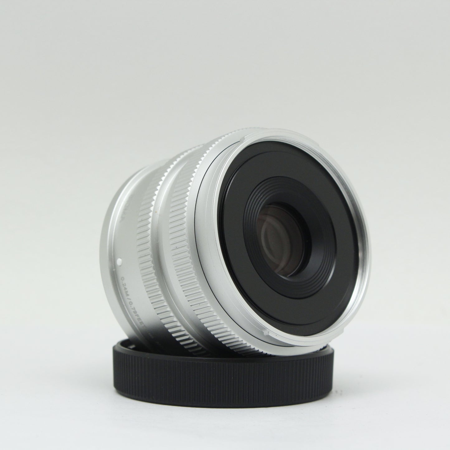 中古 SIGMA 45mm F2.8 DG Contemporary Lマウント シルバー【10月10日(土)YouTube生配信でご紹介】