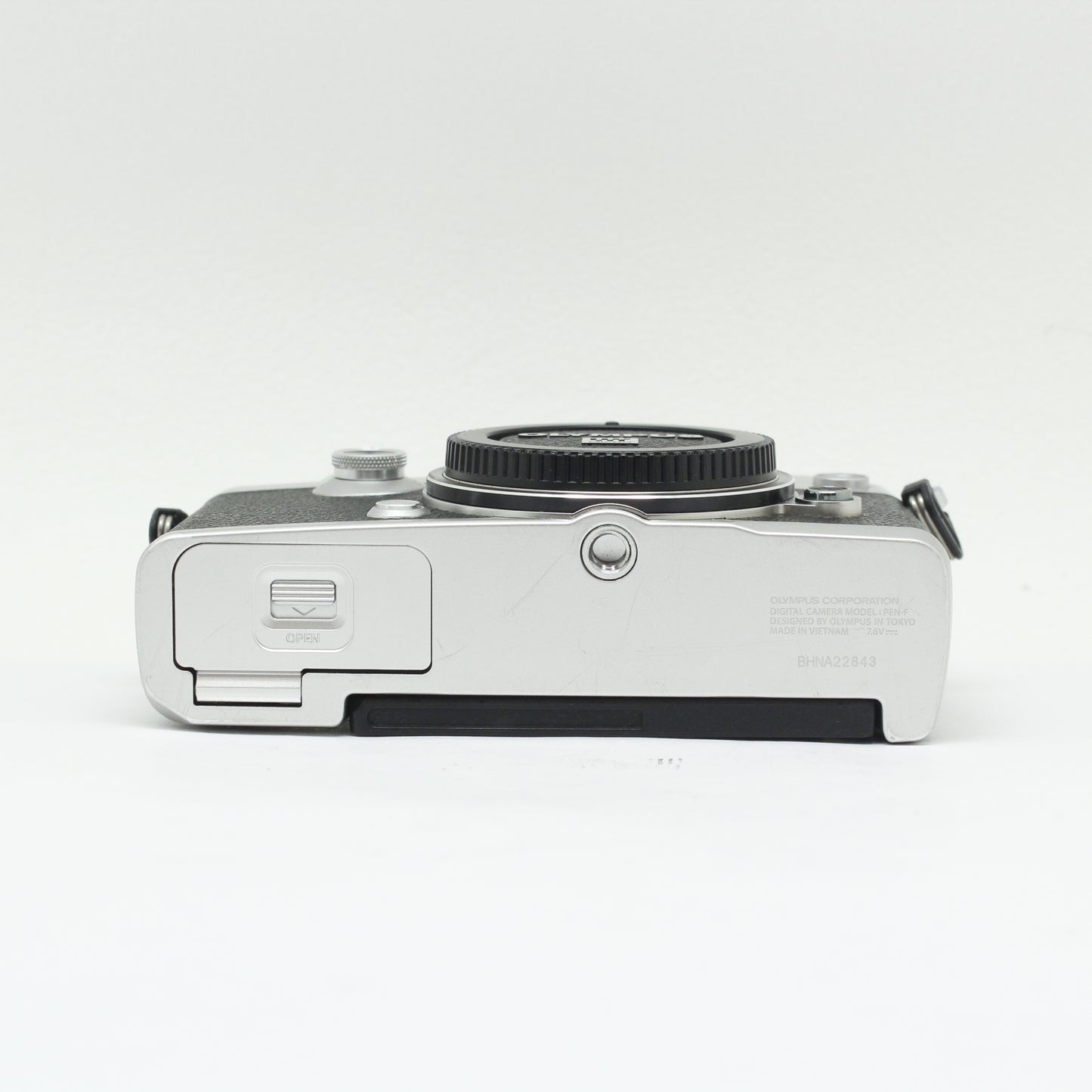 中古 OLYMPUS PEN-F シルバー ボディ【10月10日(土)YouTube生配信でご紹介】