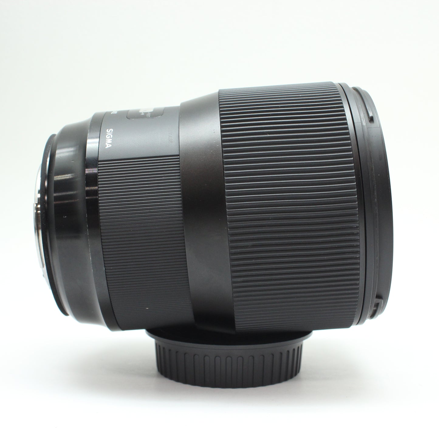 中古 SIGMA 135mm F1.8 DG Art (EF)