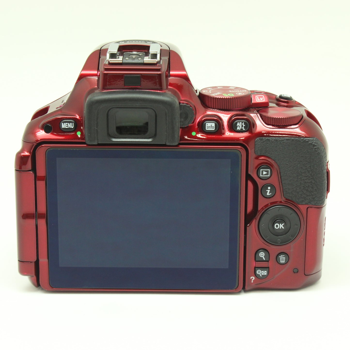 中古 Nikon D5500 レッド