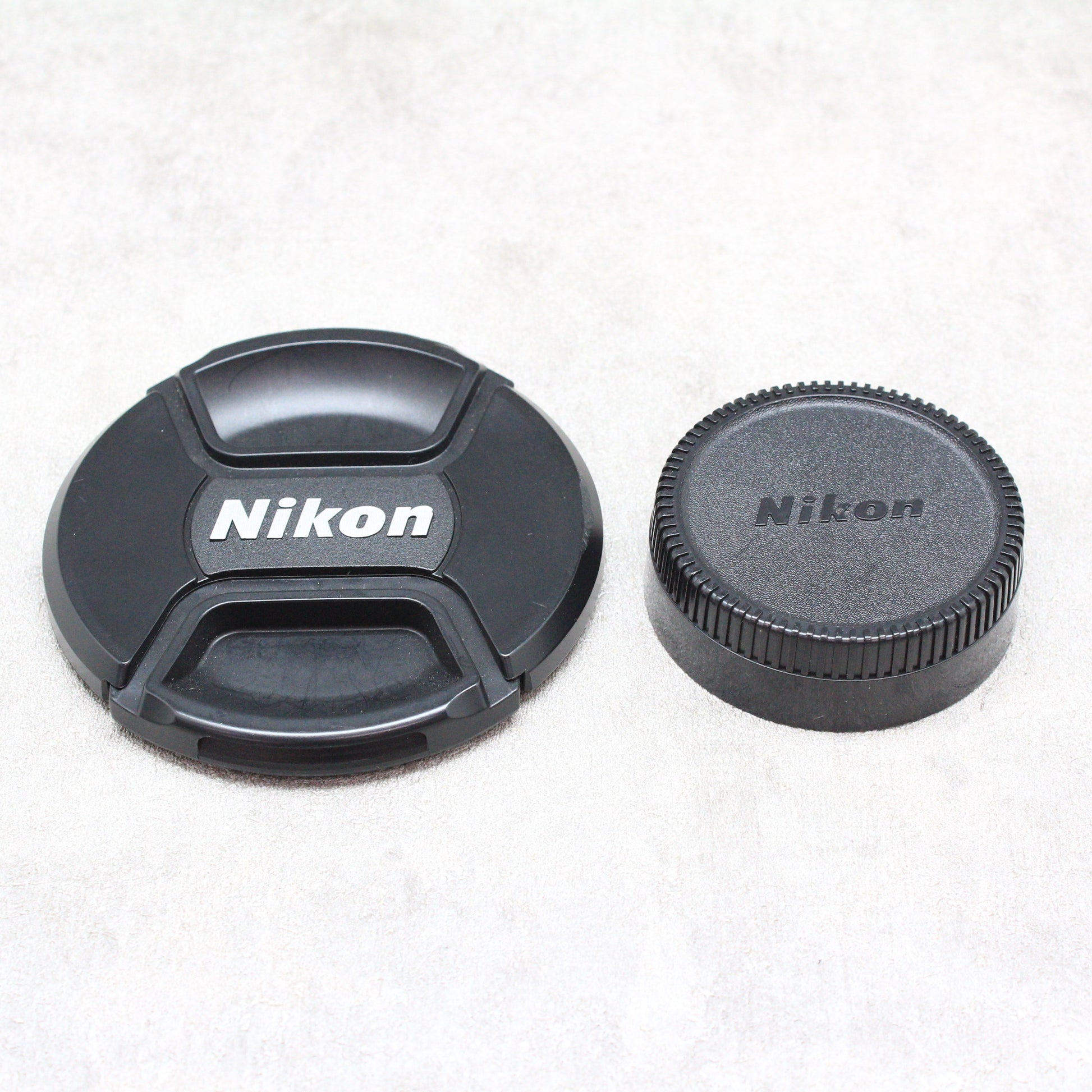 中古品 Nikon Ai AF-S Nikkor 300mm f/4D IF-ED [ライトグレー]【10月