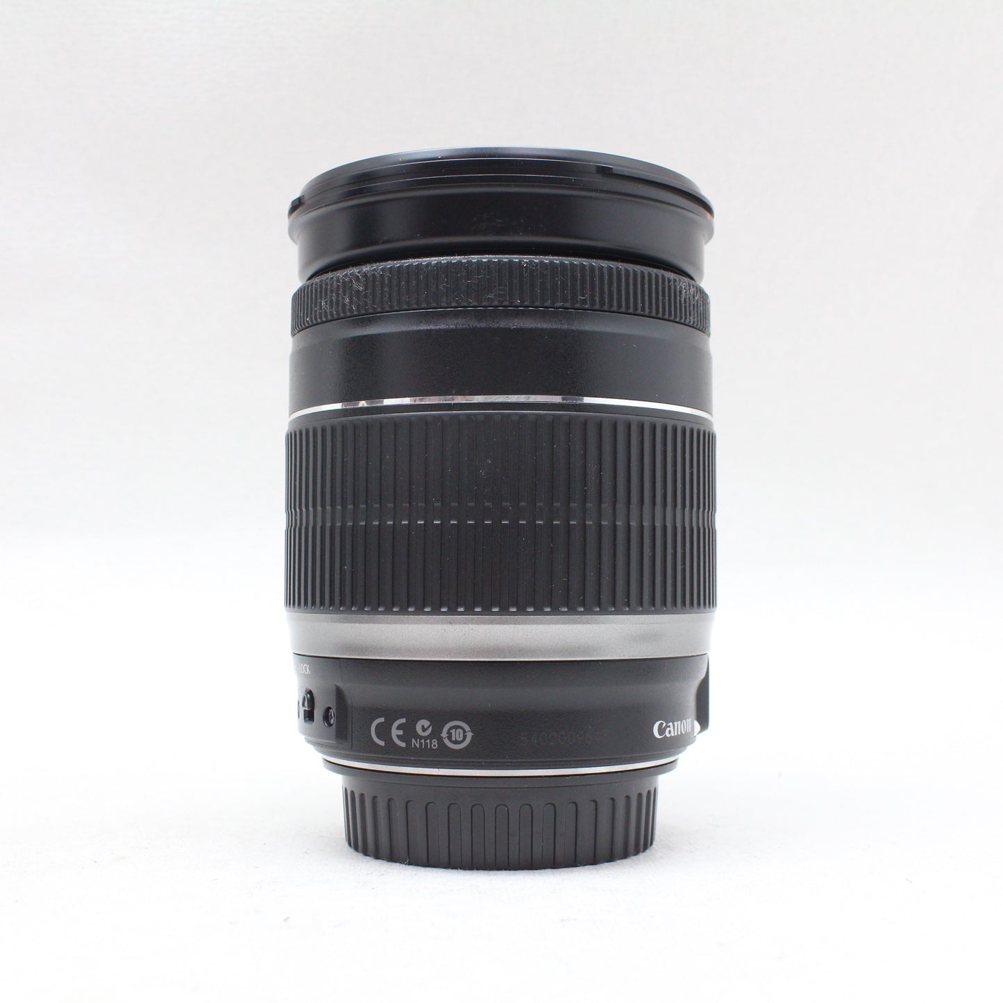 中古品 Canon EF-S 18-200mm F3.5-5.6 IS