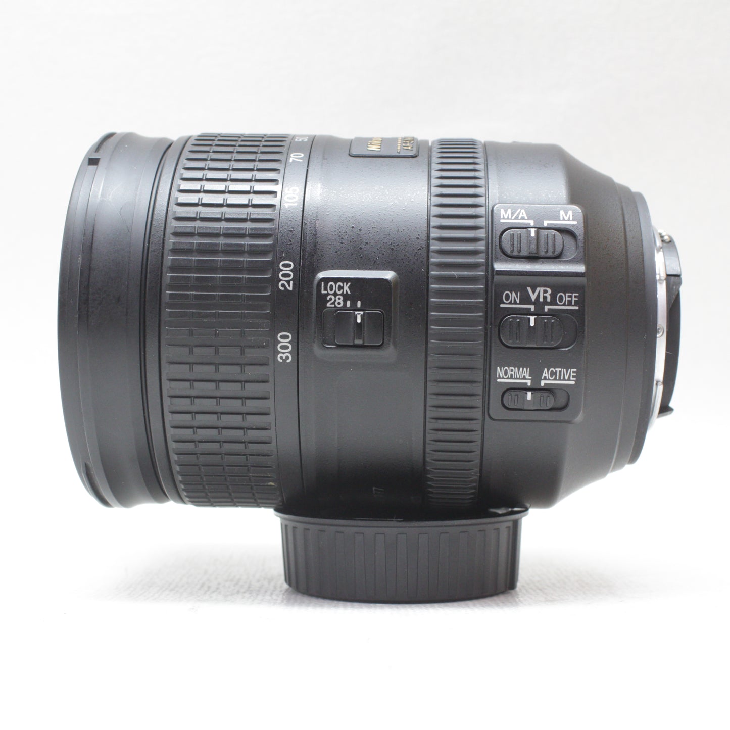 中古品 Nikon AF-S NIKKOR 28-300mm F3.5-5.6G ED VR【11月2日(土) YouTube生配信でご紹介】