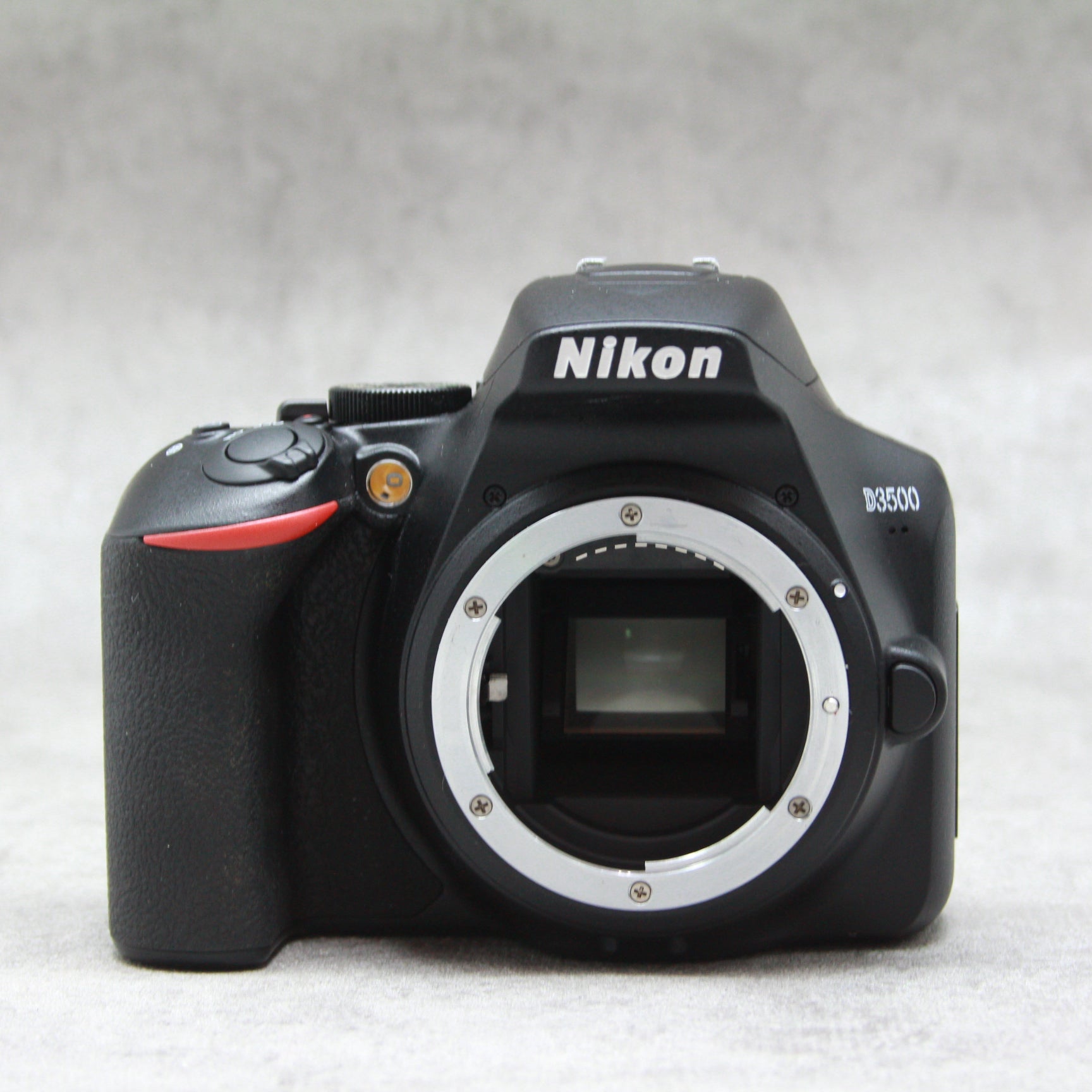 中古品 Nikon D3500 ダブルズームキット 【5月9日(火)のYouTube生配信