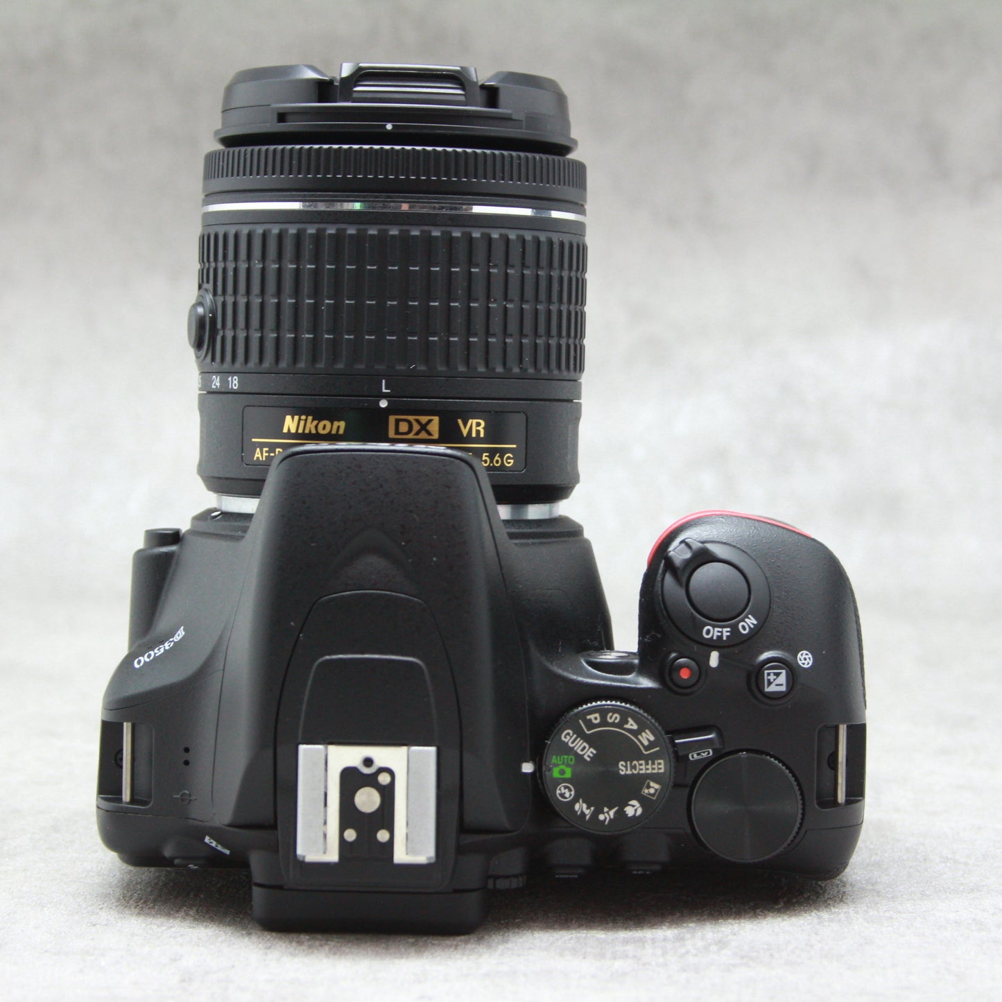 新品未開封　入手困難　Nikon ニコン D3500 ダブルズームキット