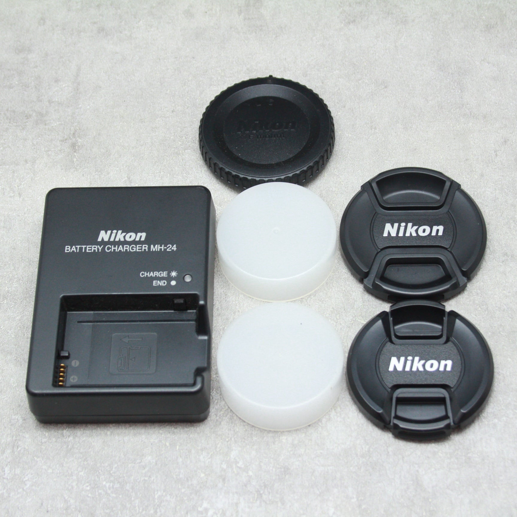 nikon D3500 50mmf1.8、ズームキッド　美品