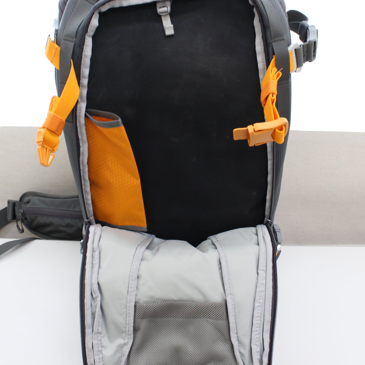 中古 Lowepro whistler BP 450 AW ※生産終了モデル 初代