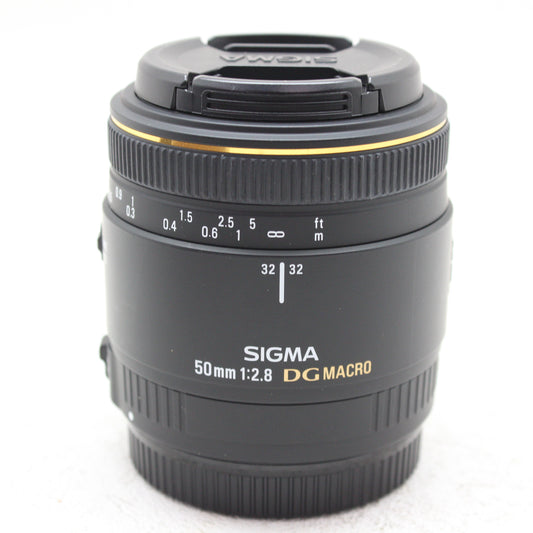 中古品  SIGMA 50mm F2.8 DG MACRO(EF用)【4月28日(日) youtubeゲリラ生配信でご紹介】