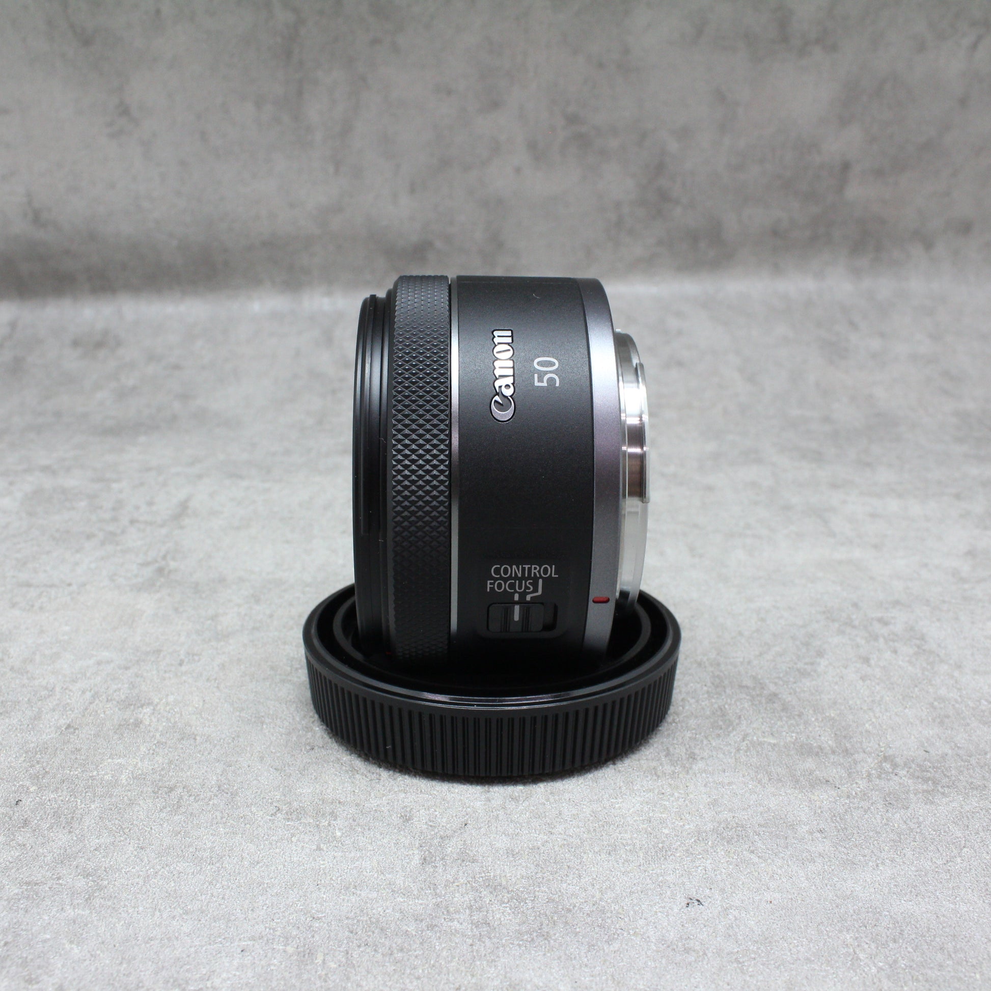 中古品 Canon RF50mm F1.8 STM ☆9月7日(木)のYouTube生配信でご紹介