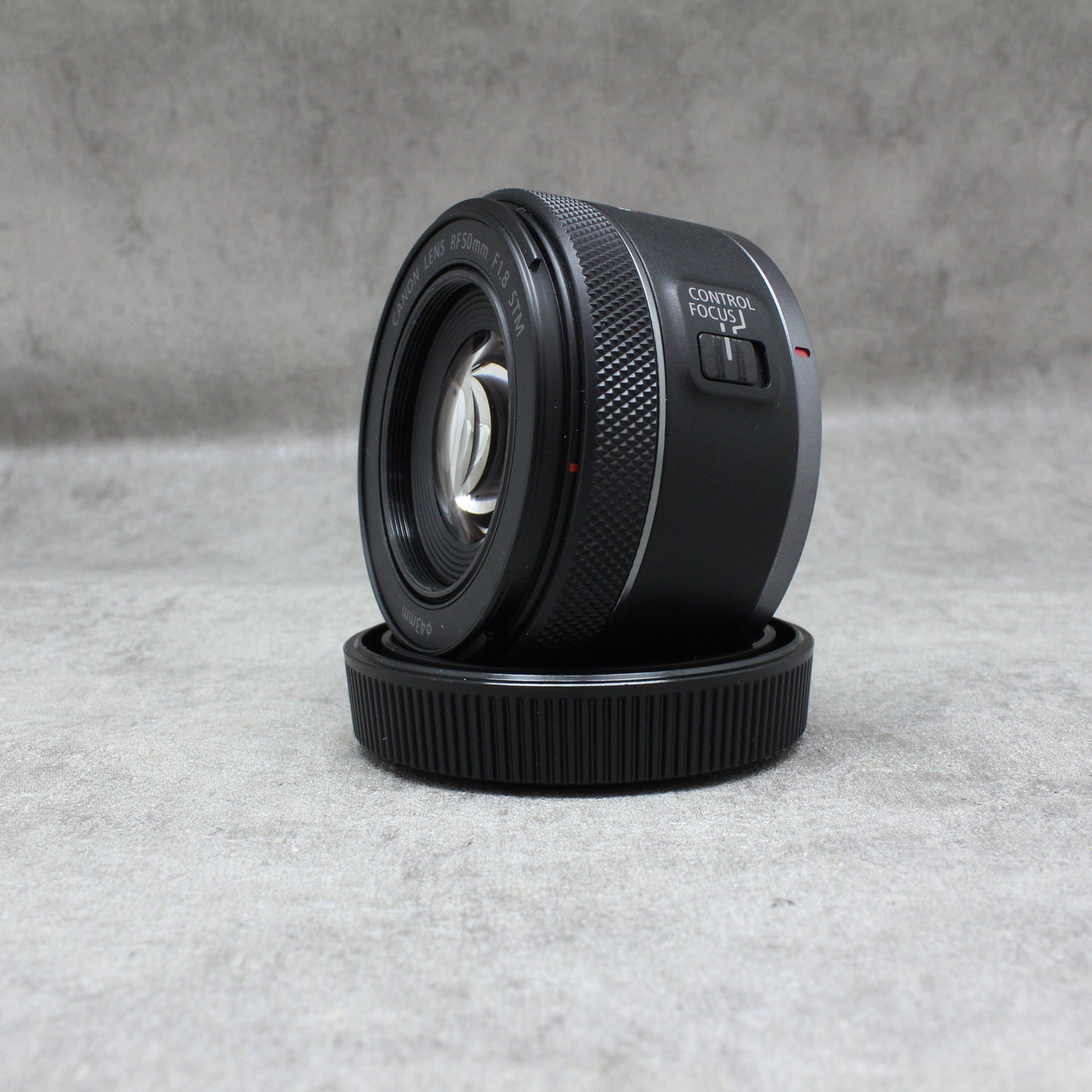 総合福袋 RF50mm ff1,8 中古美品 おまけレンズフード付き stm レンズ