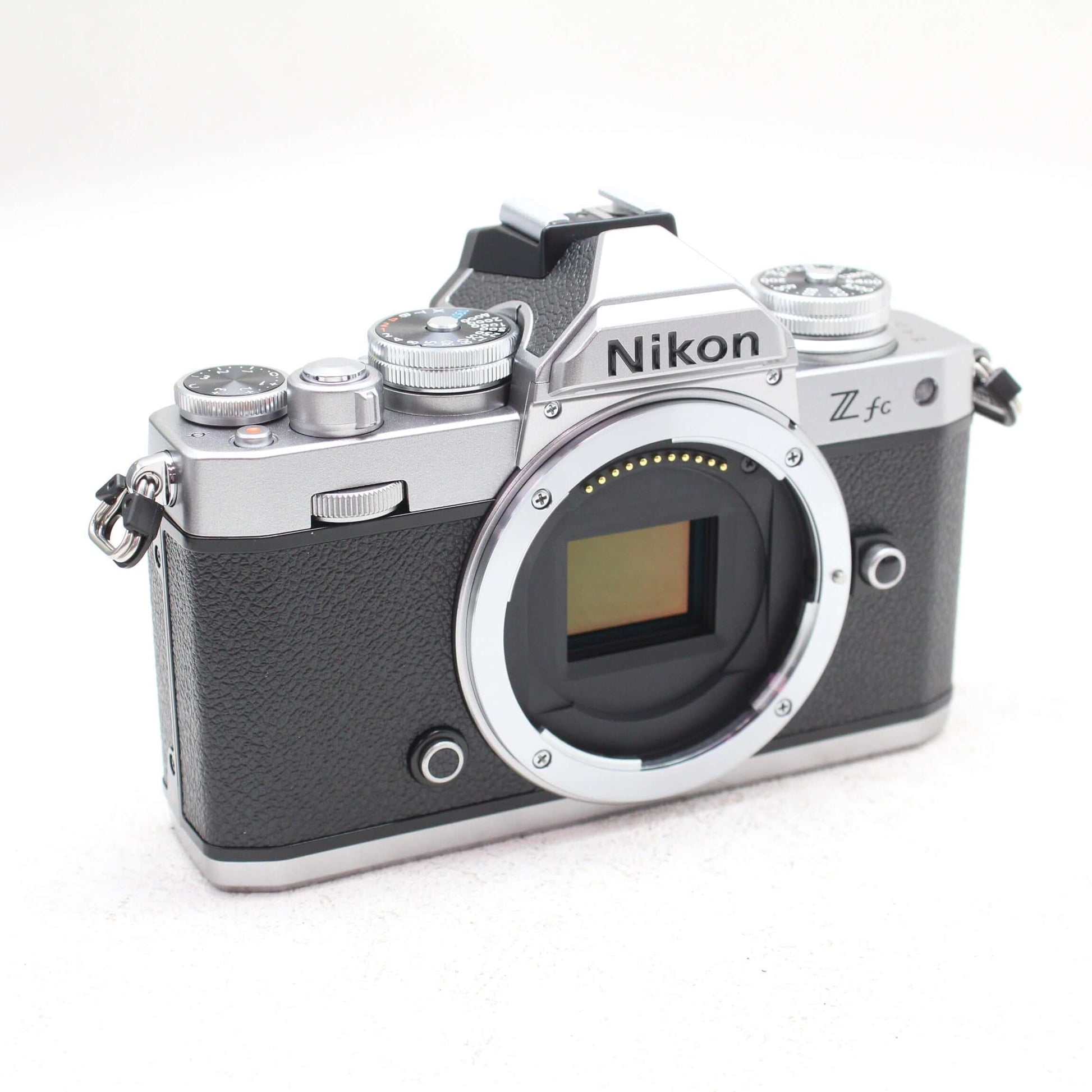 中古品 Nikon Zfc シルバー【3月30日(土) youtube生配信でご紹介】