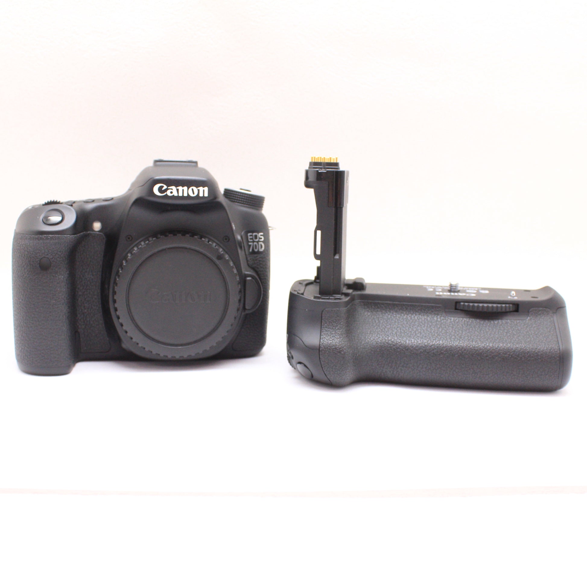 中古品 Canon EOS 70D ボディ＋BG-E14グリップ付き ☆11月2日(木)の