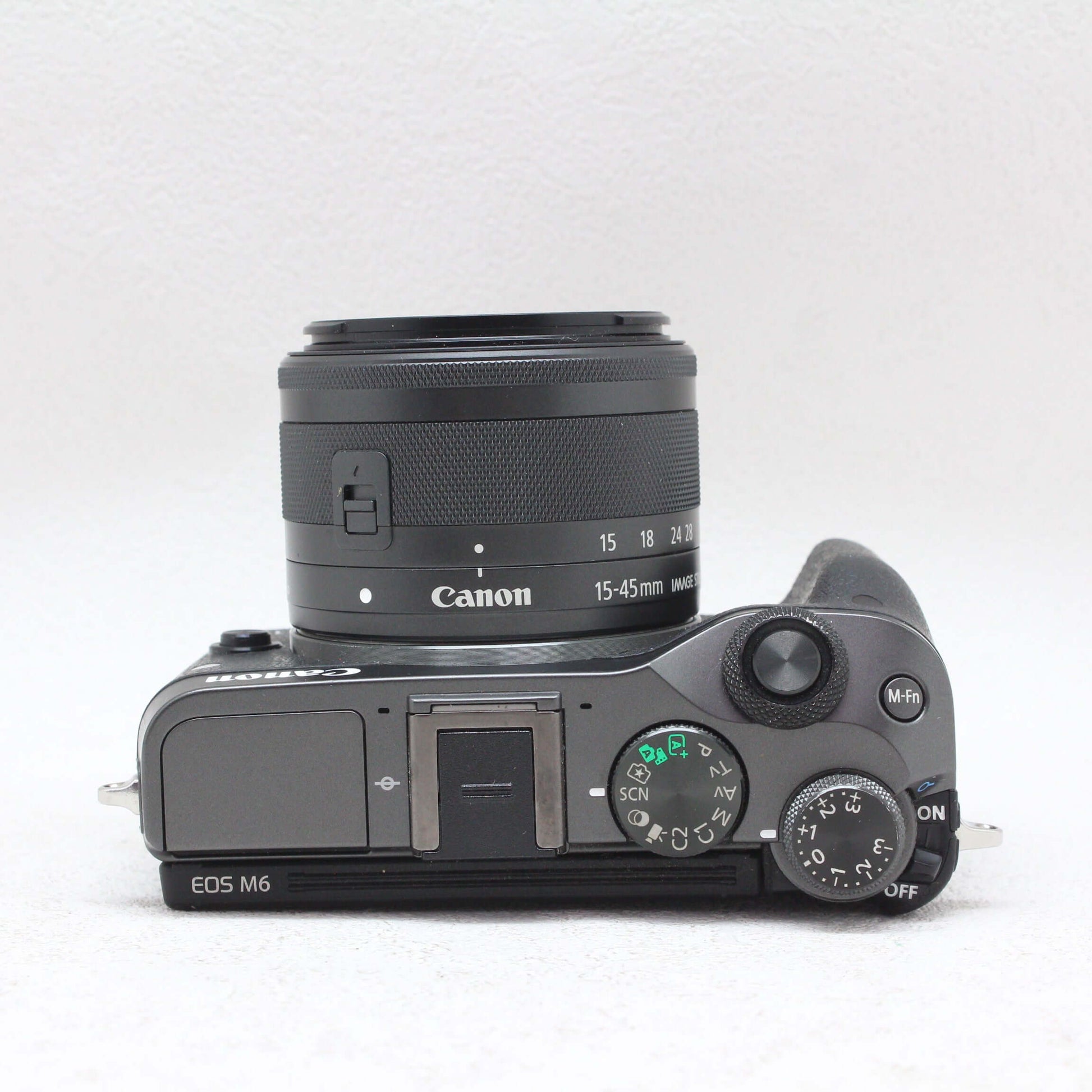 中古品 Canon EOS M6+EF-M 15-45mm F3.5-6.3 レンズセット【4月2日(火)youtubede生配信でご紹介】