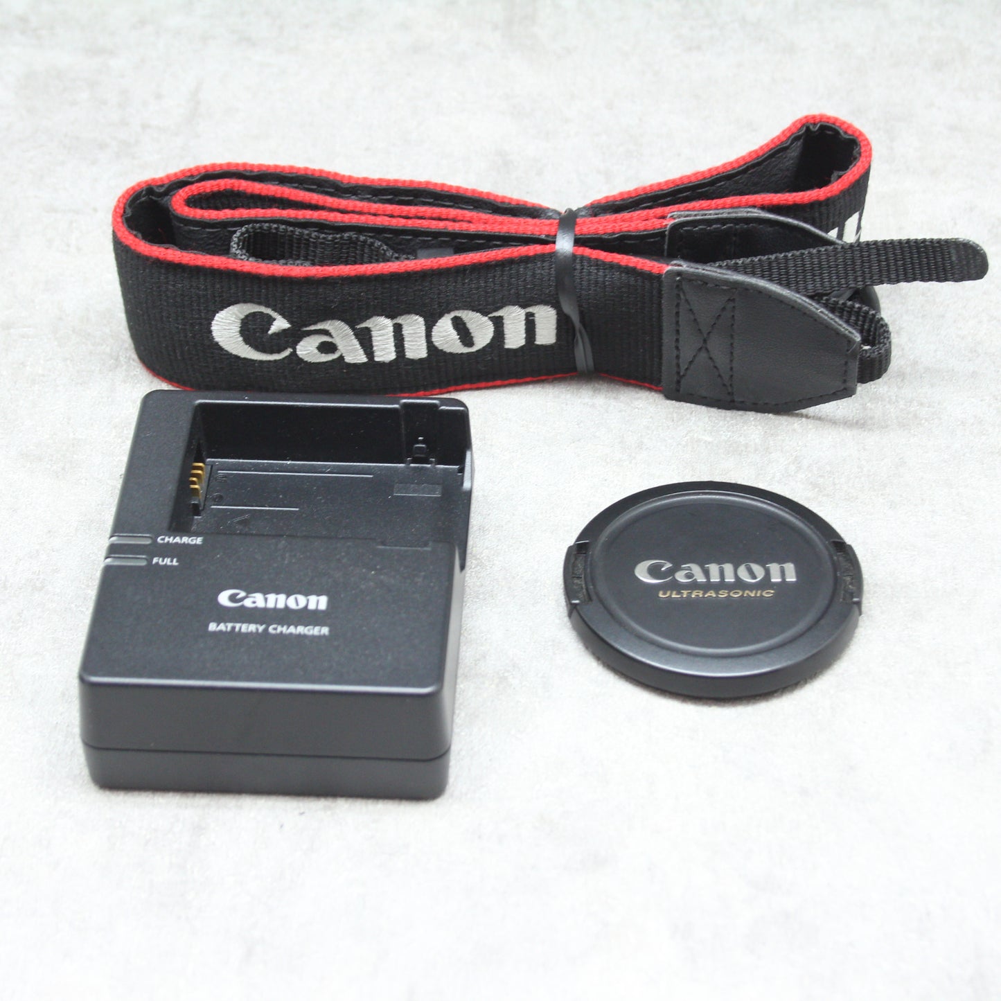 中古品 Canon EOS kiss X4 標準レンズキット　【6月13日(火)のYouTube生配信でご紹介】