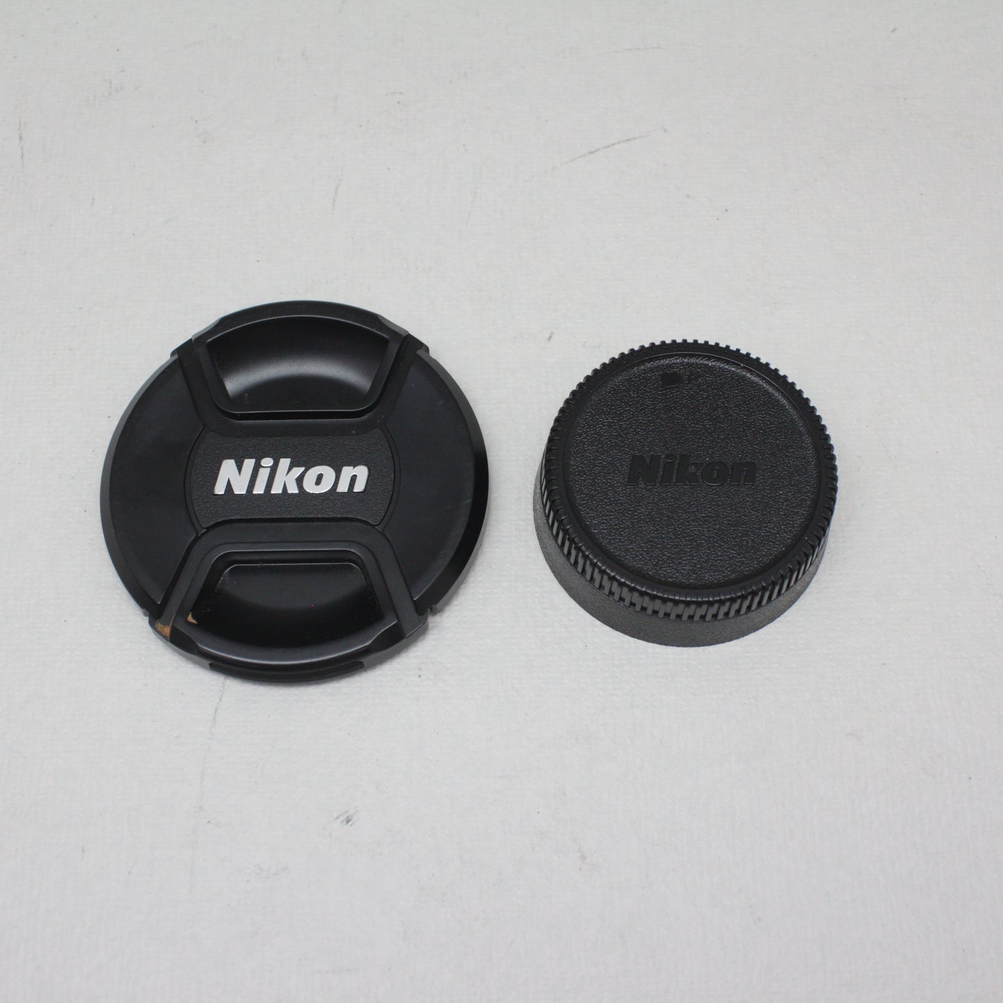 中古品 Nikon 70-300mm F4.5-5.6 G ED VR