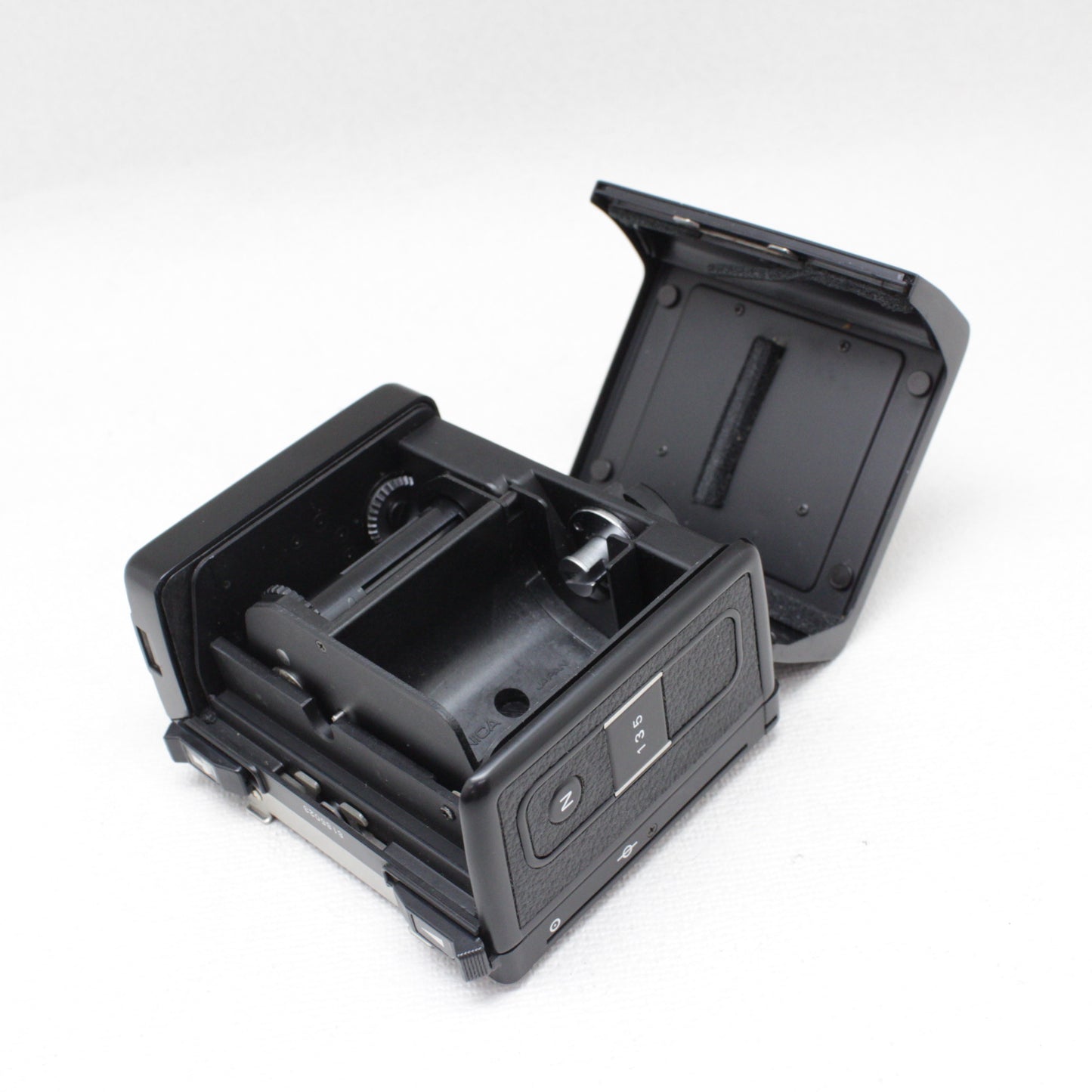 中古品 　BRONICA FILMBACK E135N【1月14日(火) YouTube生配信でご紹介】