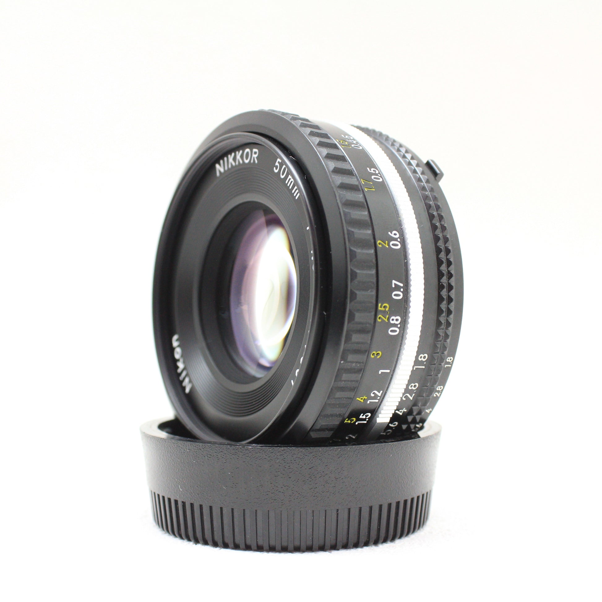 中古品 Nikon Ai-S NIKKOR 50mm F1.8 #2179807【11月18日(土) youtube生配信でご紹介】