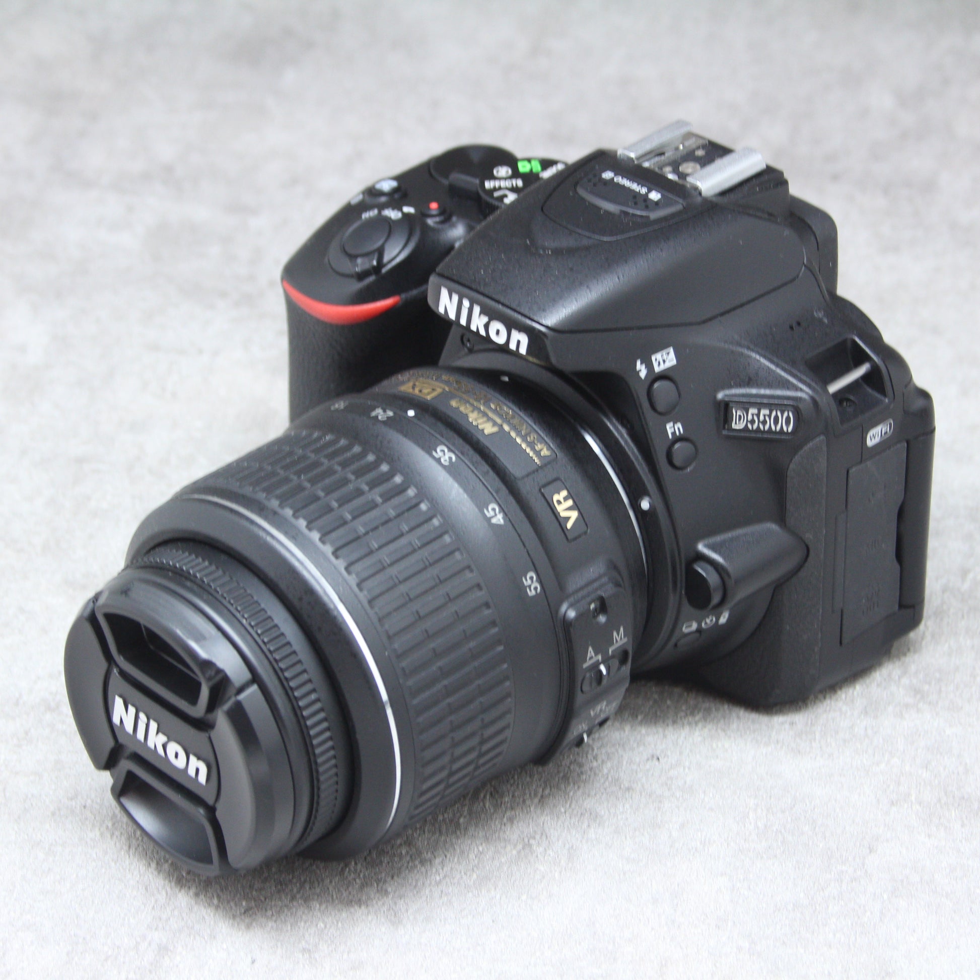 Nikon D5500 18-55mm 標準レンズキット