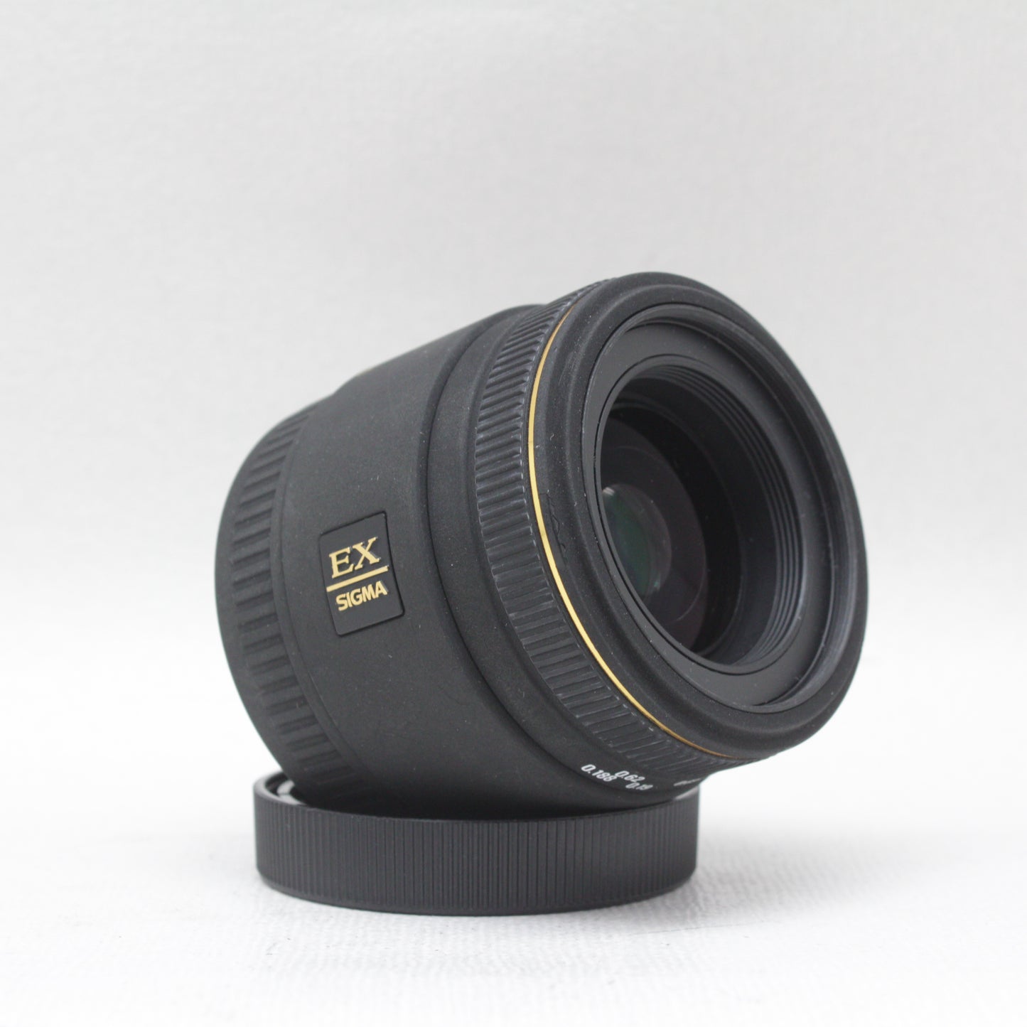 中古品 SIGMA 50mm F2.8 DG MACRO (Canon用) 【10月26日(土)Youtube生配信でご紹介】