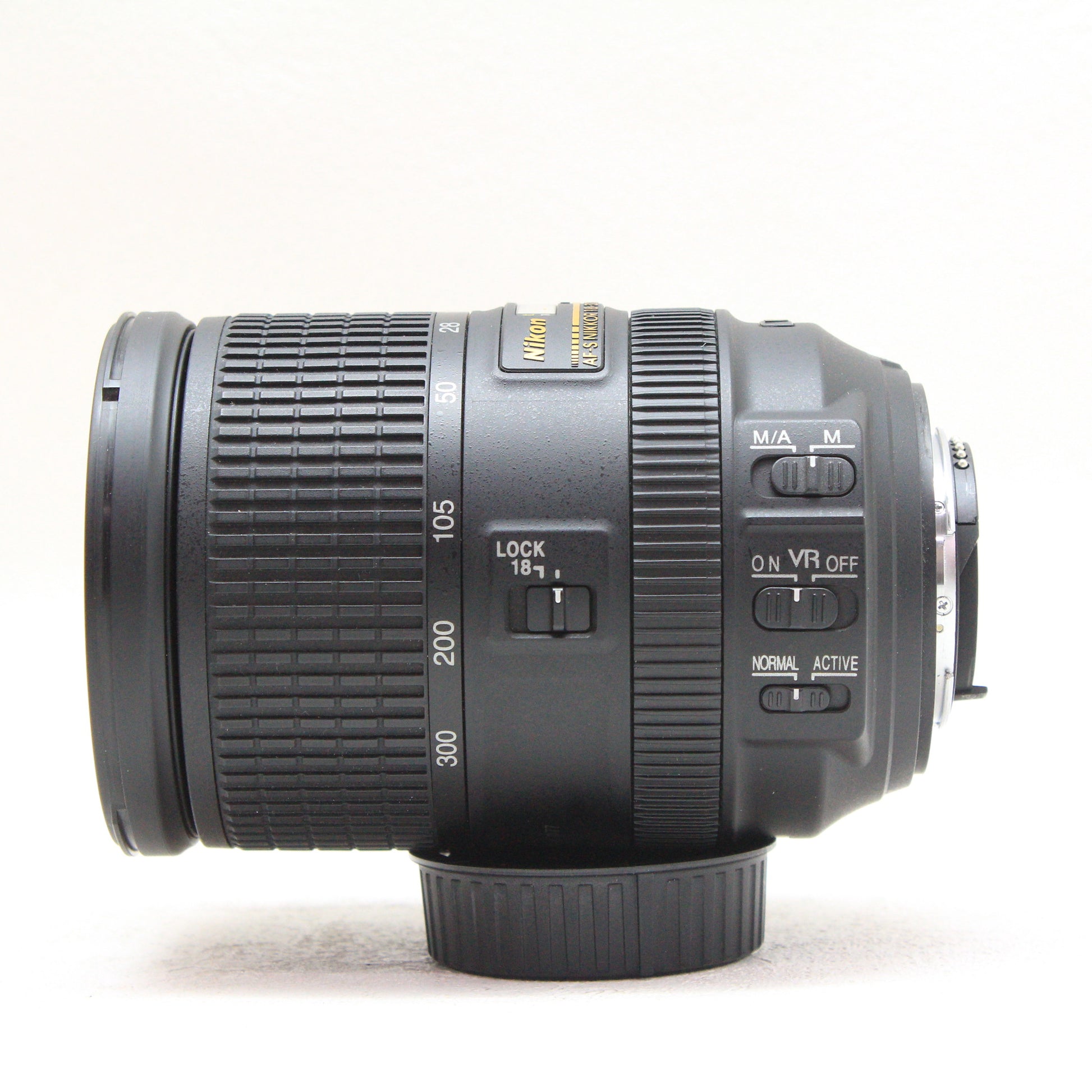 中古品 Nikon AF-S DX NIKKOR 18-300mm F3.5-5.6 G ED VR ☆1月4日(木 