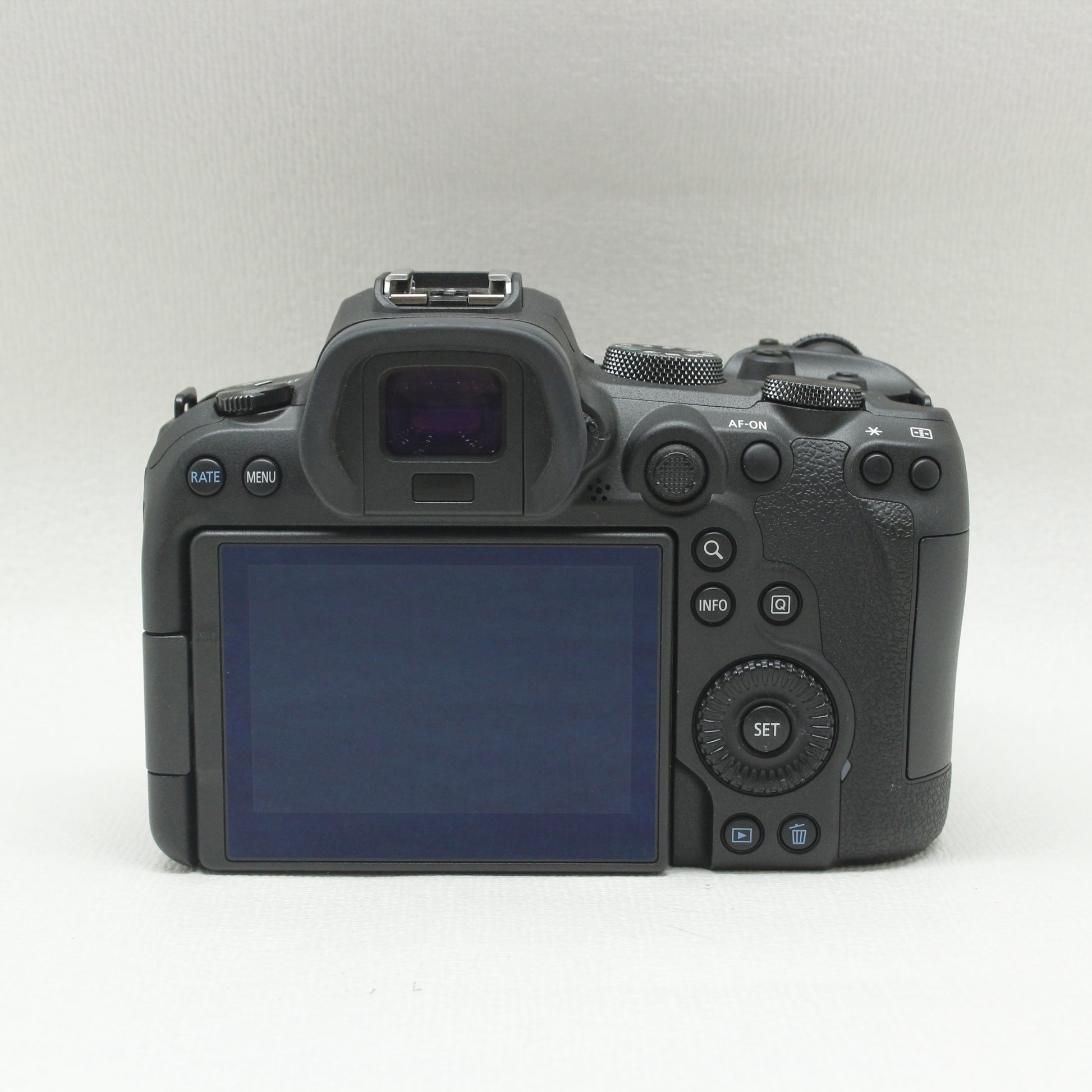 中古品 Canon EOS R6 ボディ【8月31日(土) YouTube 生配信でご紹介】