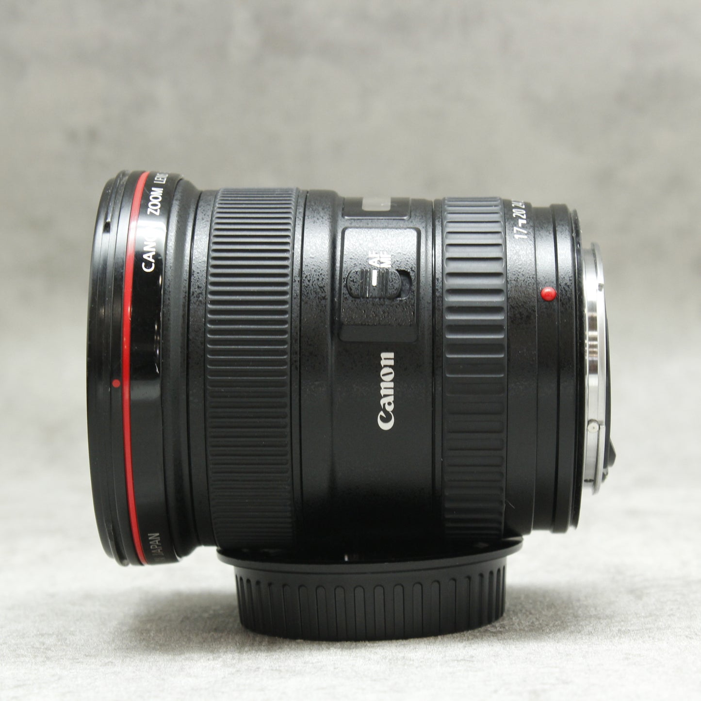 中古品 Canon EF17-40mm F4 L USM 【4月29日(土)のYouTube生配信でご紹介】