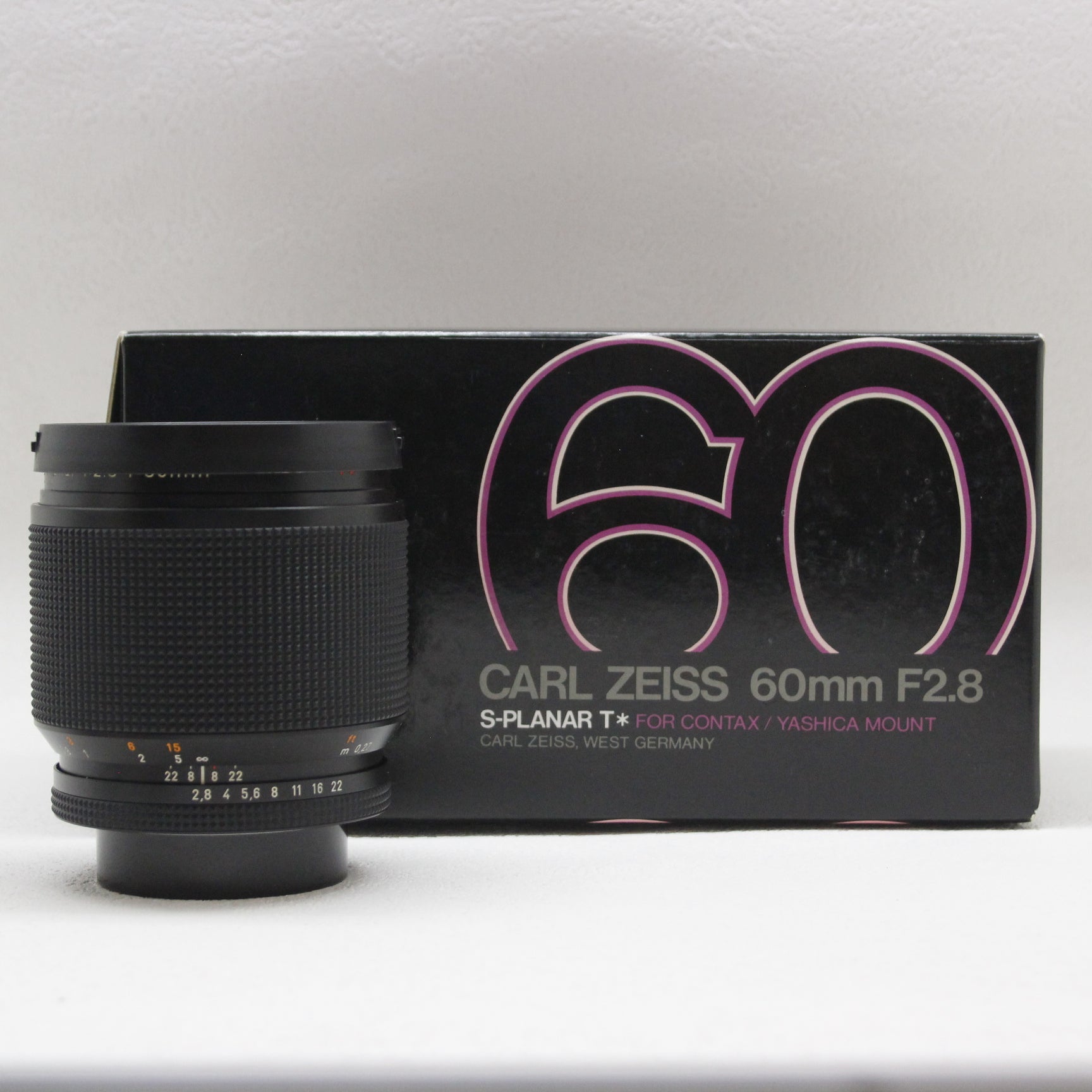 中古品 CONTAX Carl Zeiss S-PlanarT* 60mm F2.8 AEG【11月4日(土) youtube生配信でご紹介】