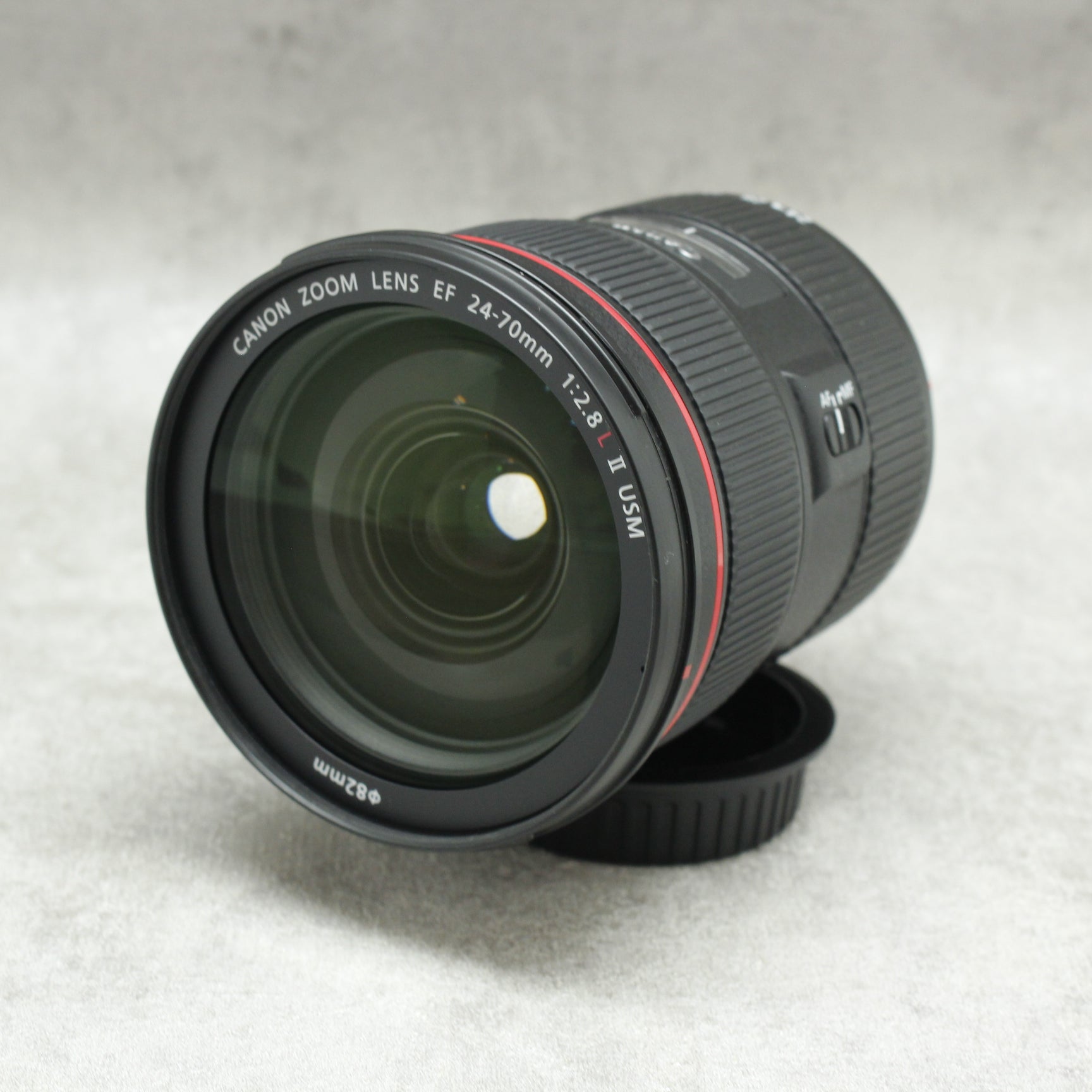 中古品 Canon EF 24-70mm F2.8L II USM【6月20日(火)のYouTube生配信でご紹介】