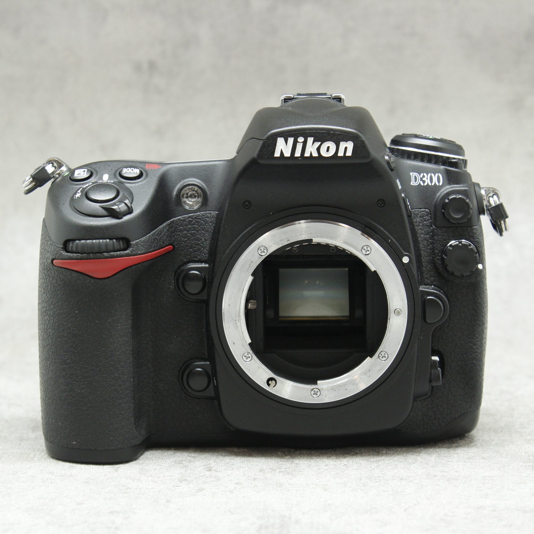 中古品 Nikon D300 ボデイ＋MB-D10 ☆6月29日(木)のYouTube生配信でご