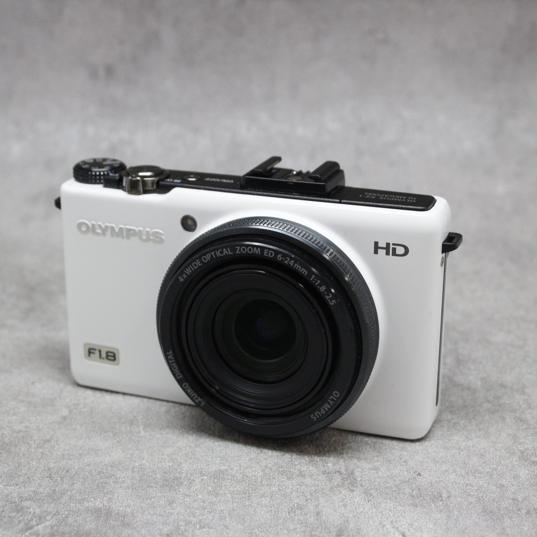 中古品 OLYMPUS XZ XZ-1【10月28日(土) youtube生配信でご