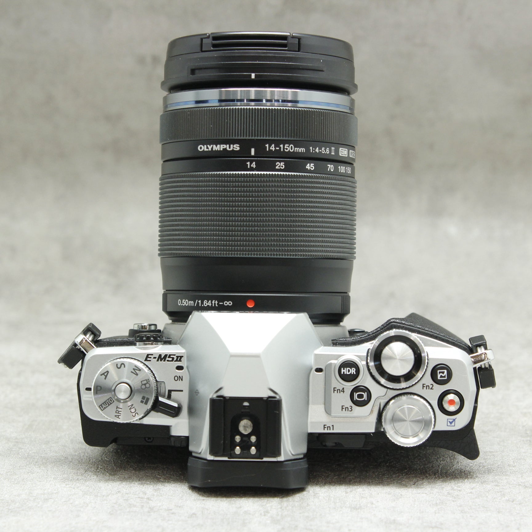 中古品 OLYMPUS OM-D E-M5 Mark II 14-150mm II レンズキット【4月29日(土)のYouTube生配信でご