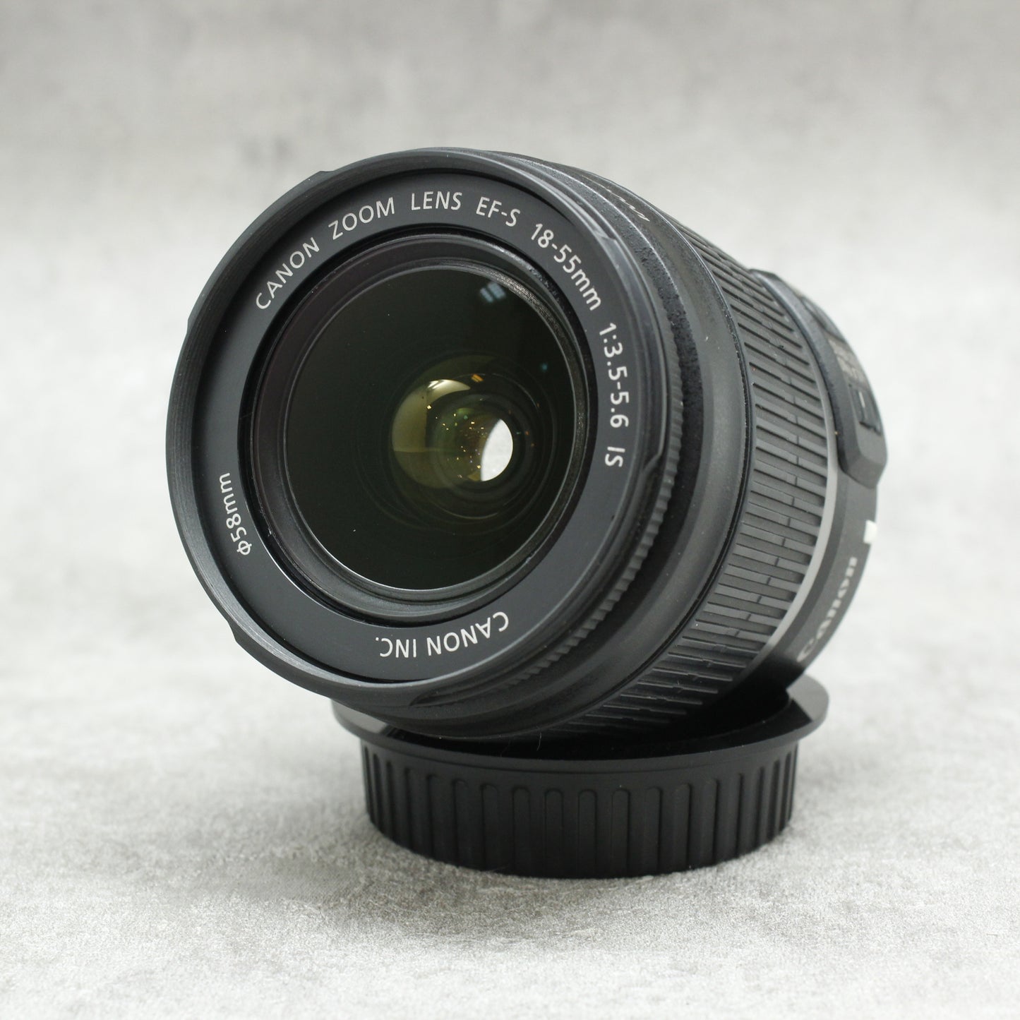 Canon EF-S 18-55mm