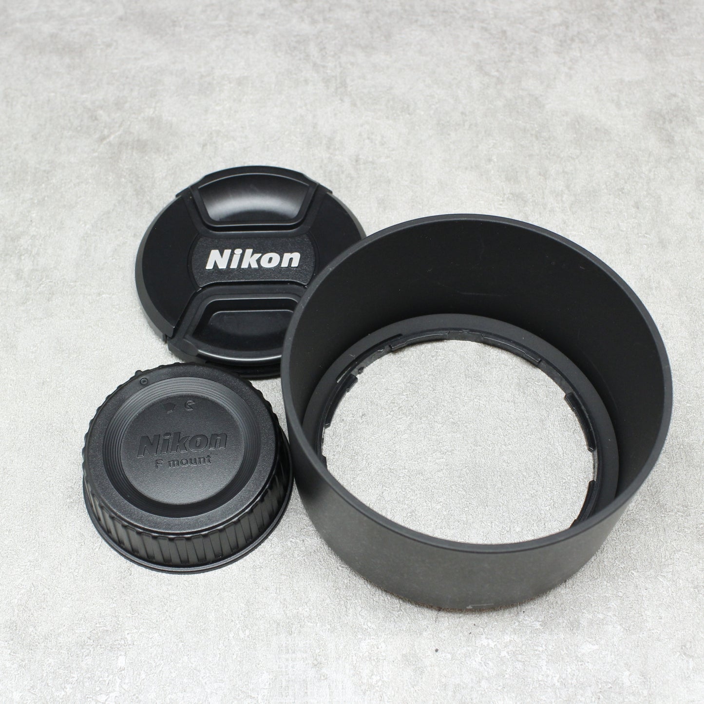 中古品 Nikon AF-S NIKKOR 85mm f/1.8G【5月20日(土)のYouTube生配信でご紹介】