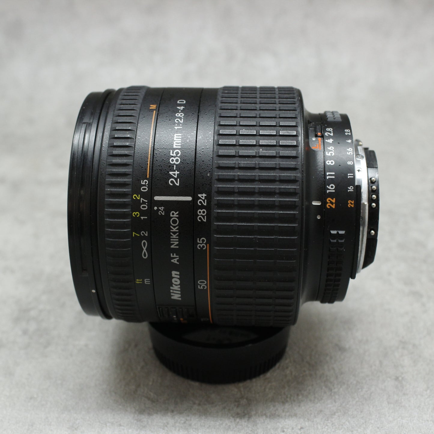 中古品 Nikon Ai AF Zoom-Nikkor 24-85mm f/2.8-4D IF【5月27日(土)のYouTube生配信でご紹介】