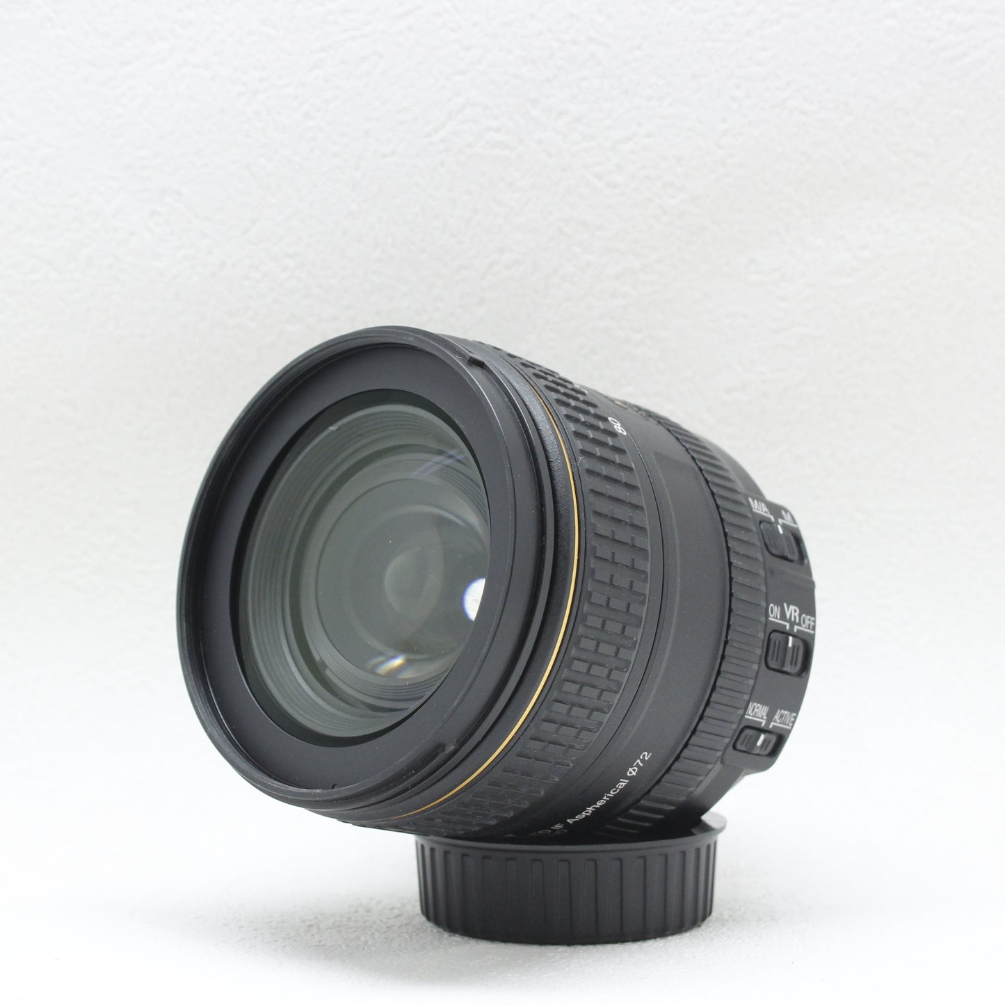 中古品 Nikon AF-S DX 16-80mm F2.8-4E ED VR【12月14日(土)Youtube生配信でご紹介】